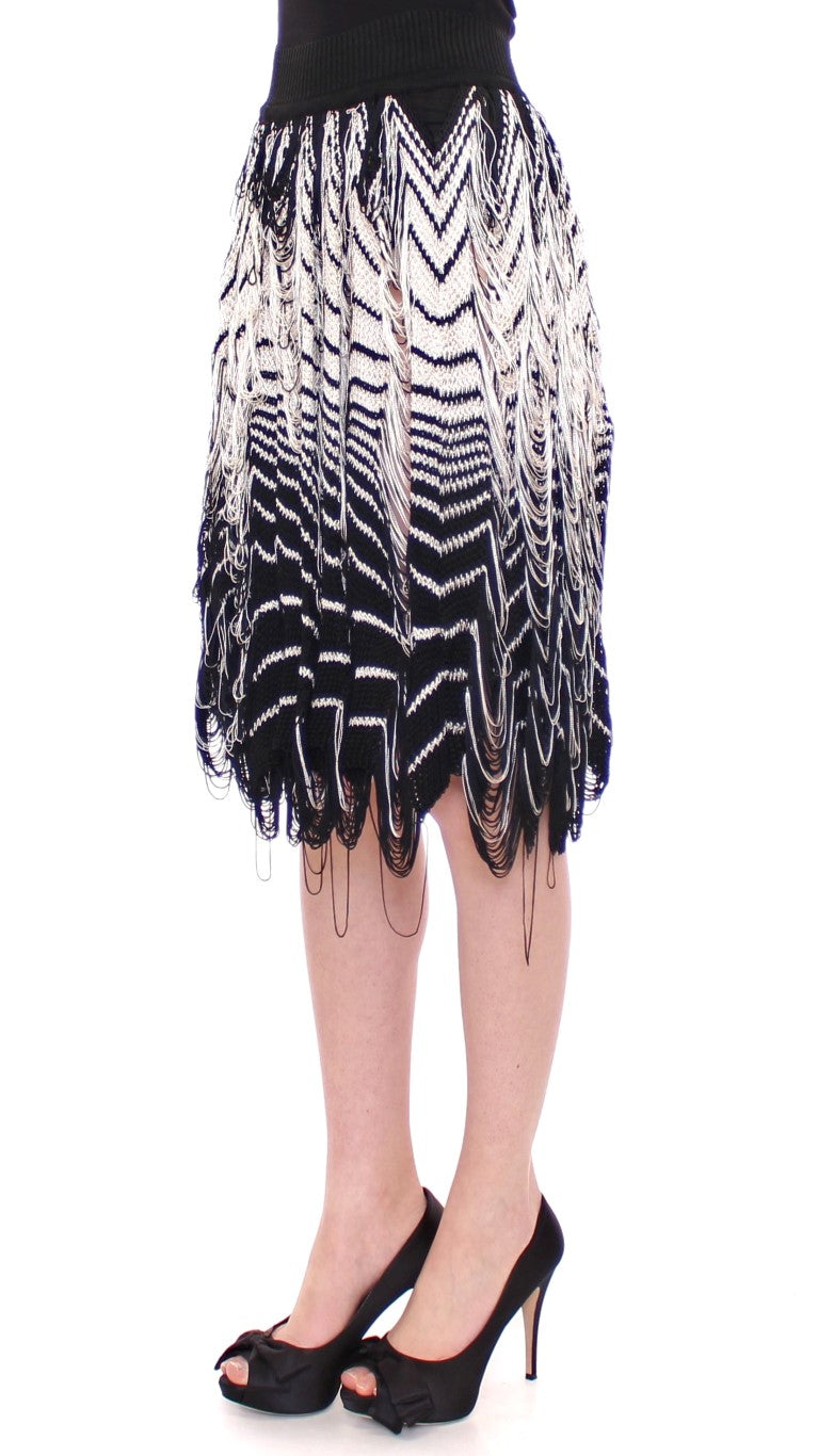 Chic Black & White Knitted Skirt - ventzia