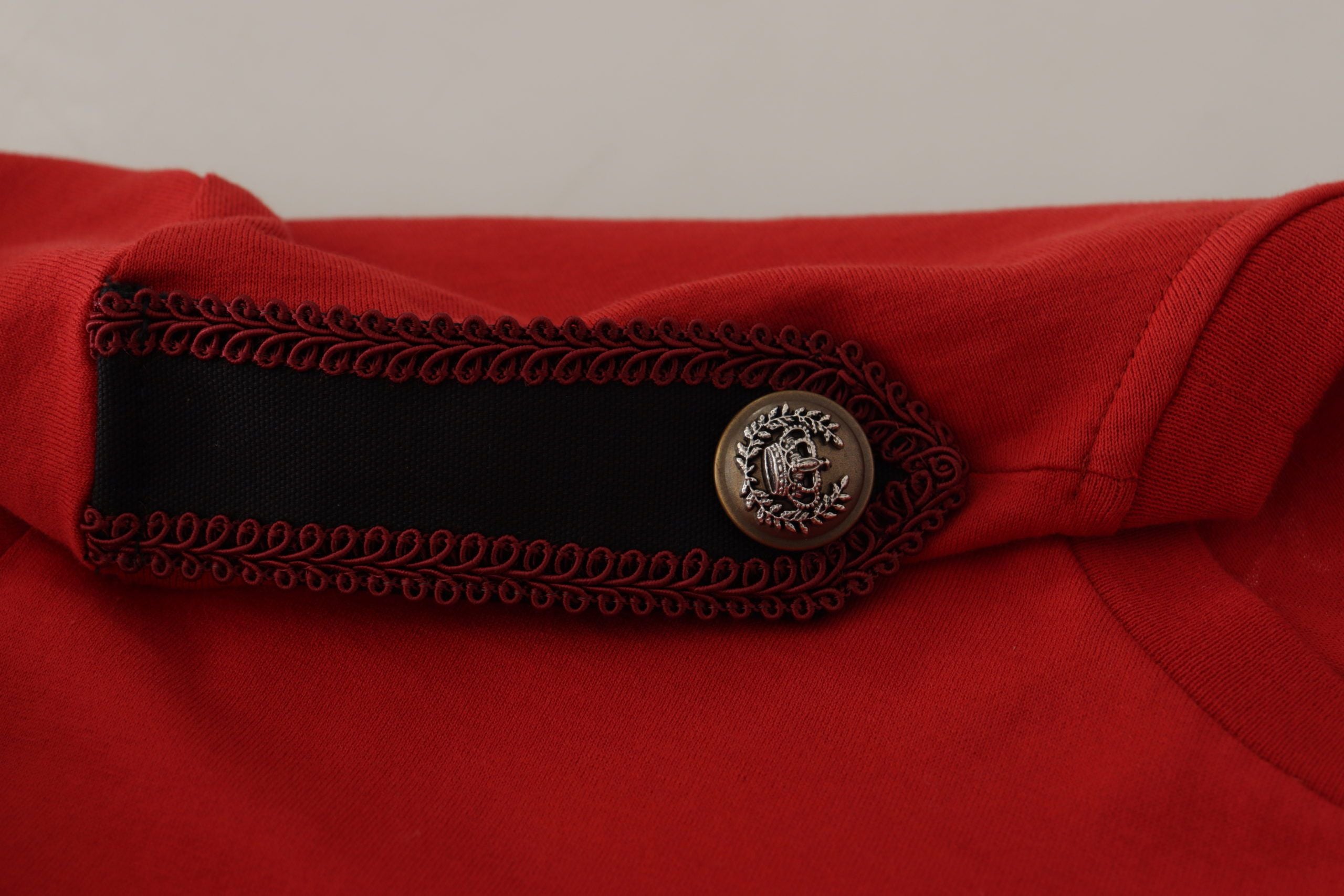 Red Amor Vincit Omnia Crewneck T-shirt - ventzia