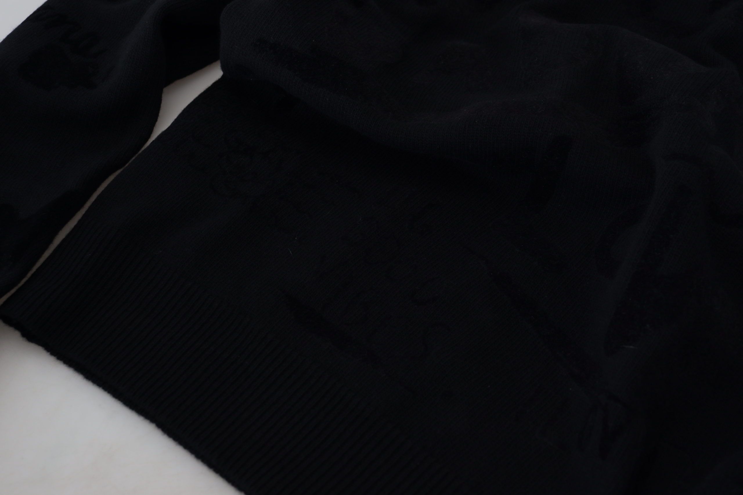 Black Wool Logo Pattern Crewneck Pullover Sweater - ventzia