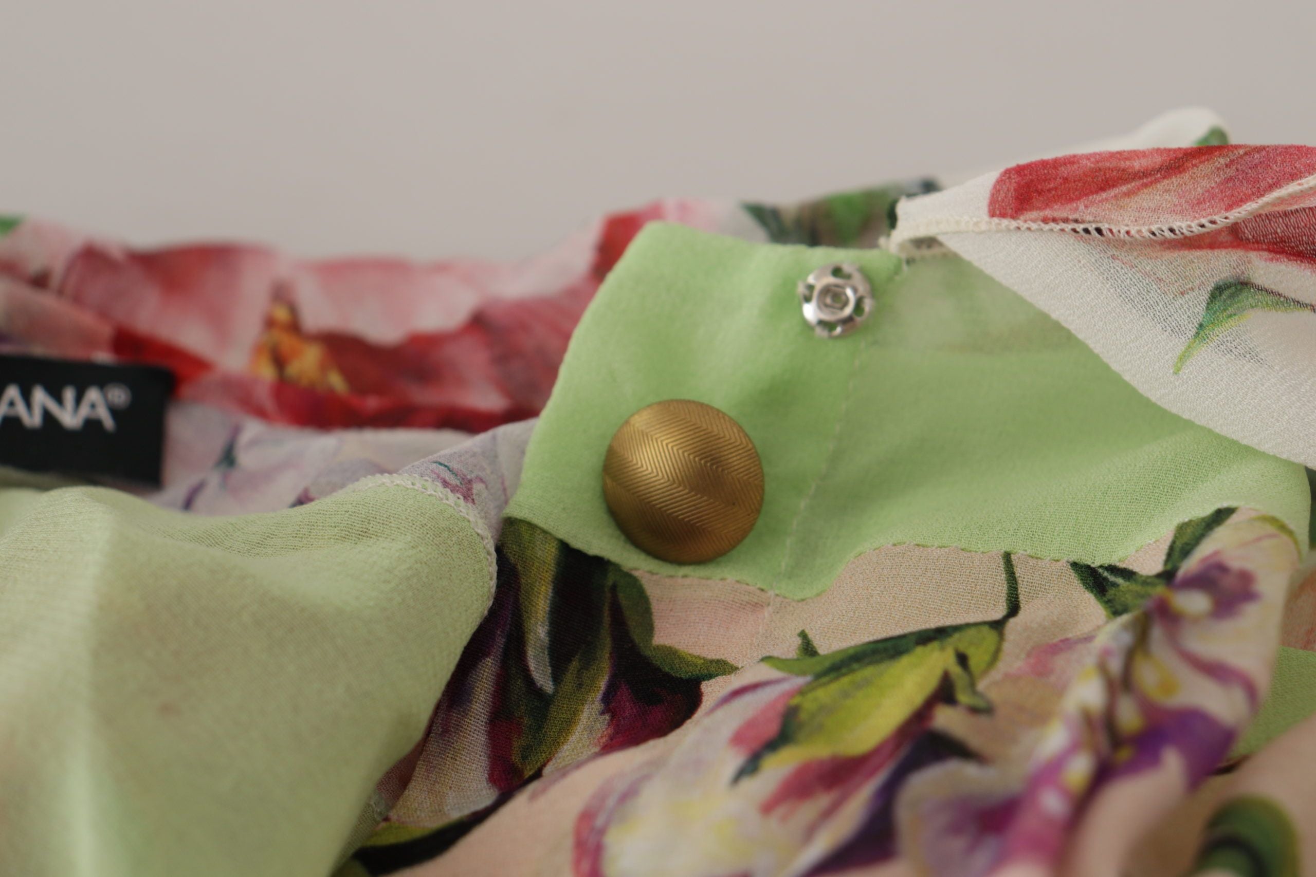 Multicolor Floral Patchwork Design Ascot Collar Top Blouse - ventzia