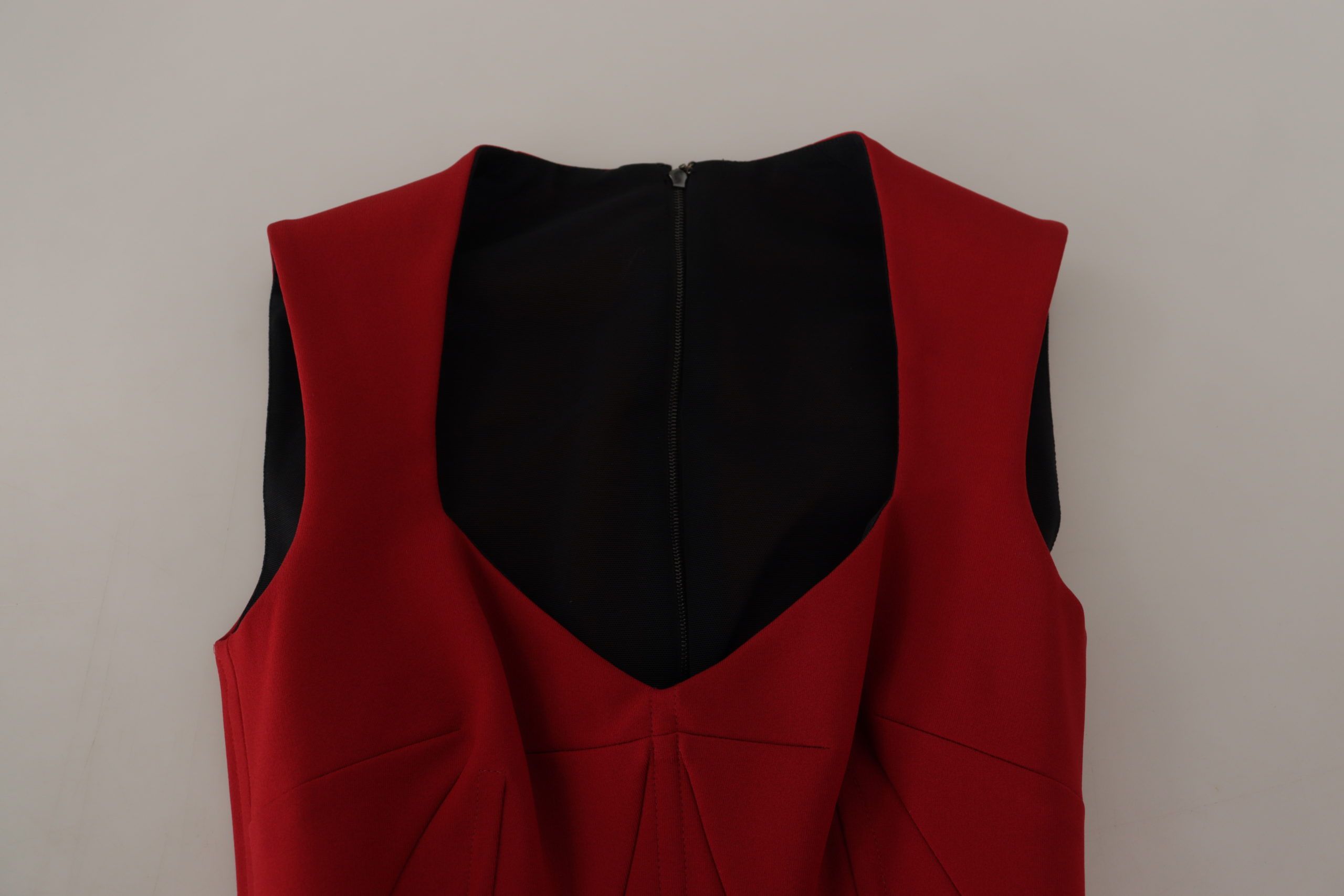 Red Sweetheart Neck Bodycon Midi Dress - ventzia