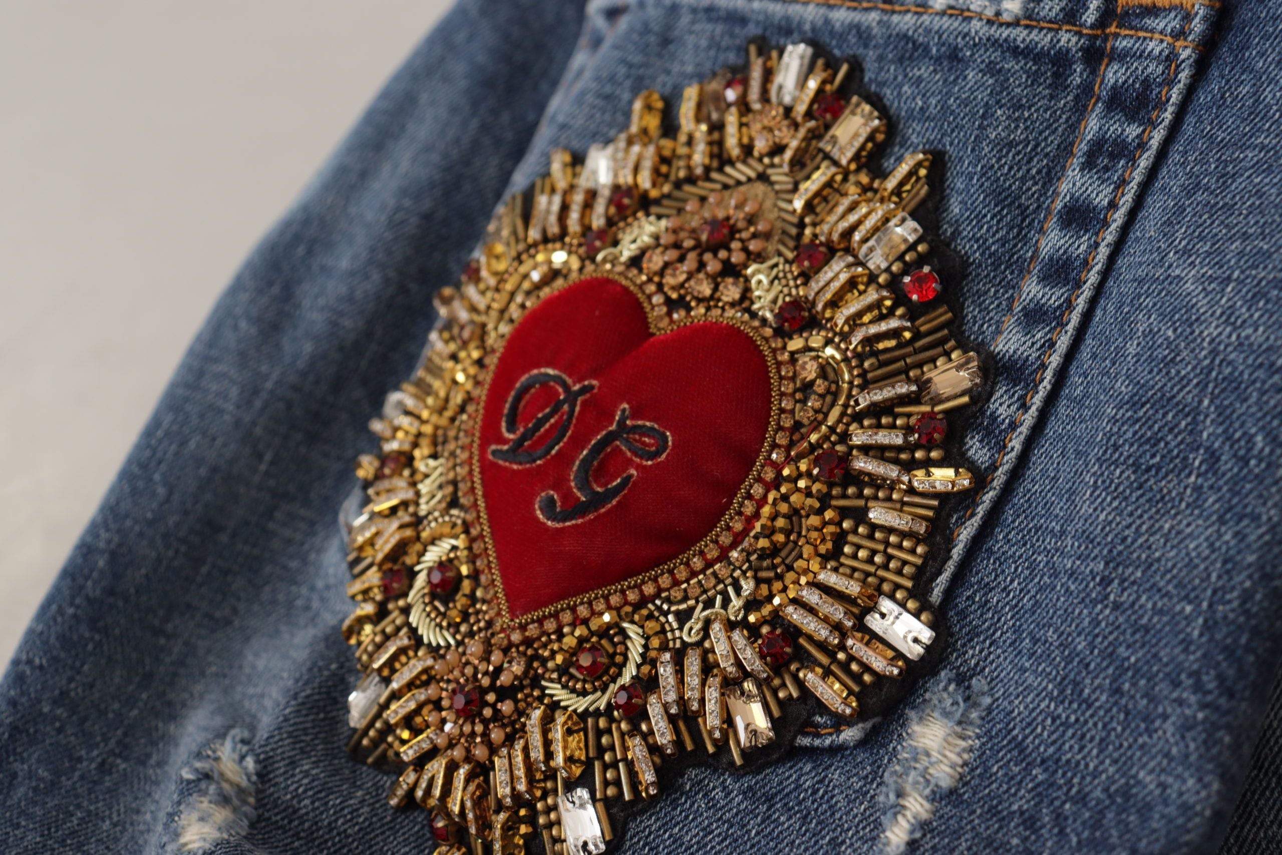 Blue Denim Baroque Heart Logo Patch Pants Jeans - ventzia