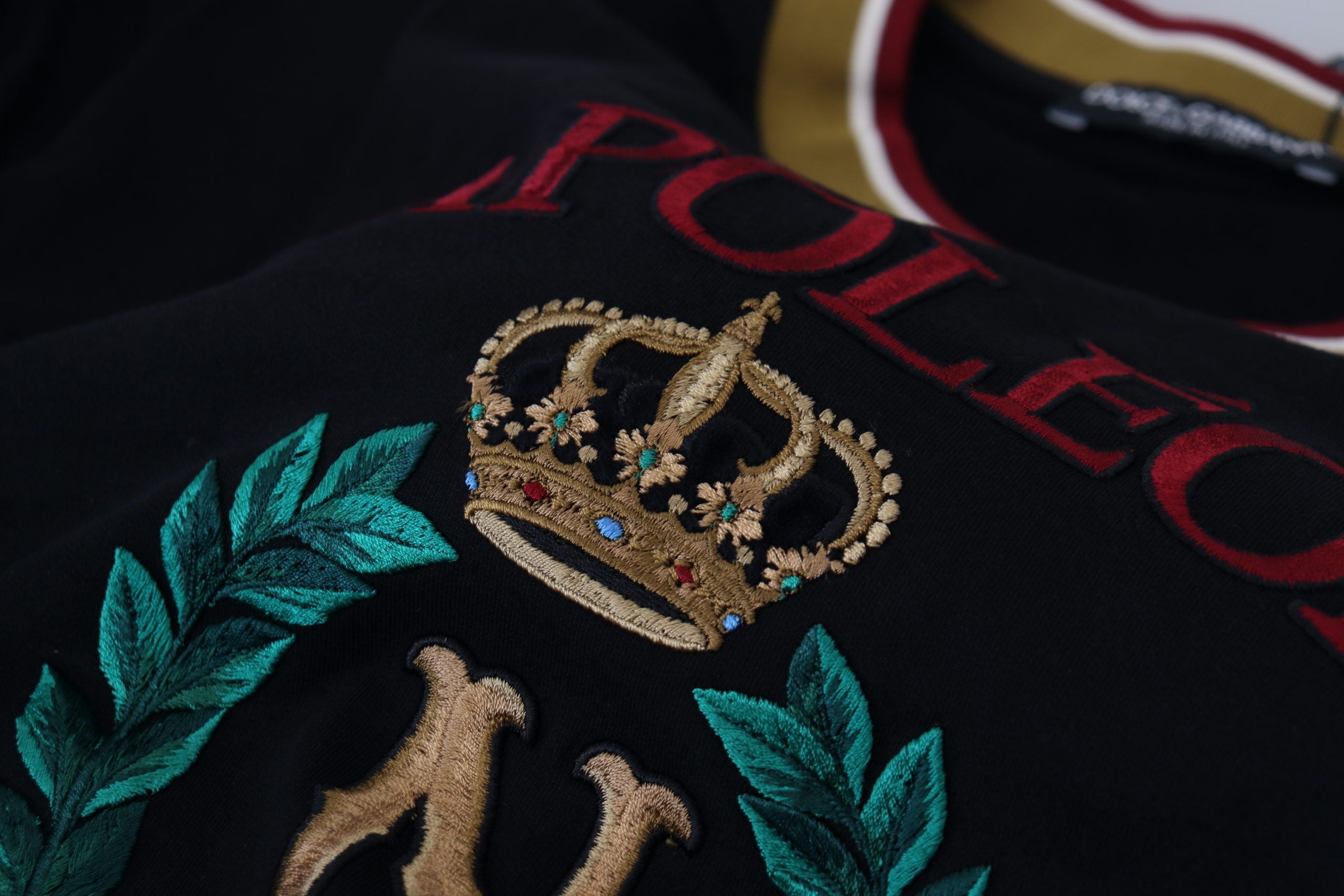 Black Cotton Embroidered Crewneck T-shirt - ventzia