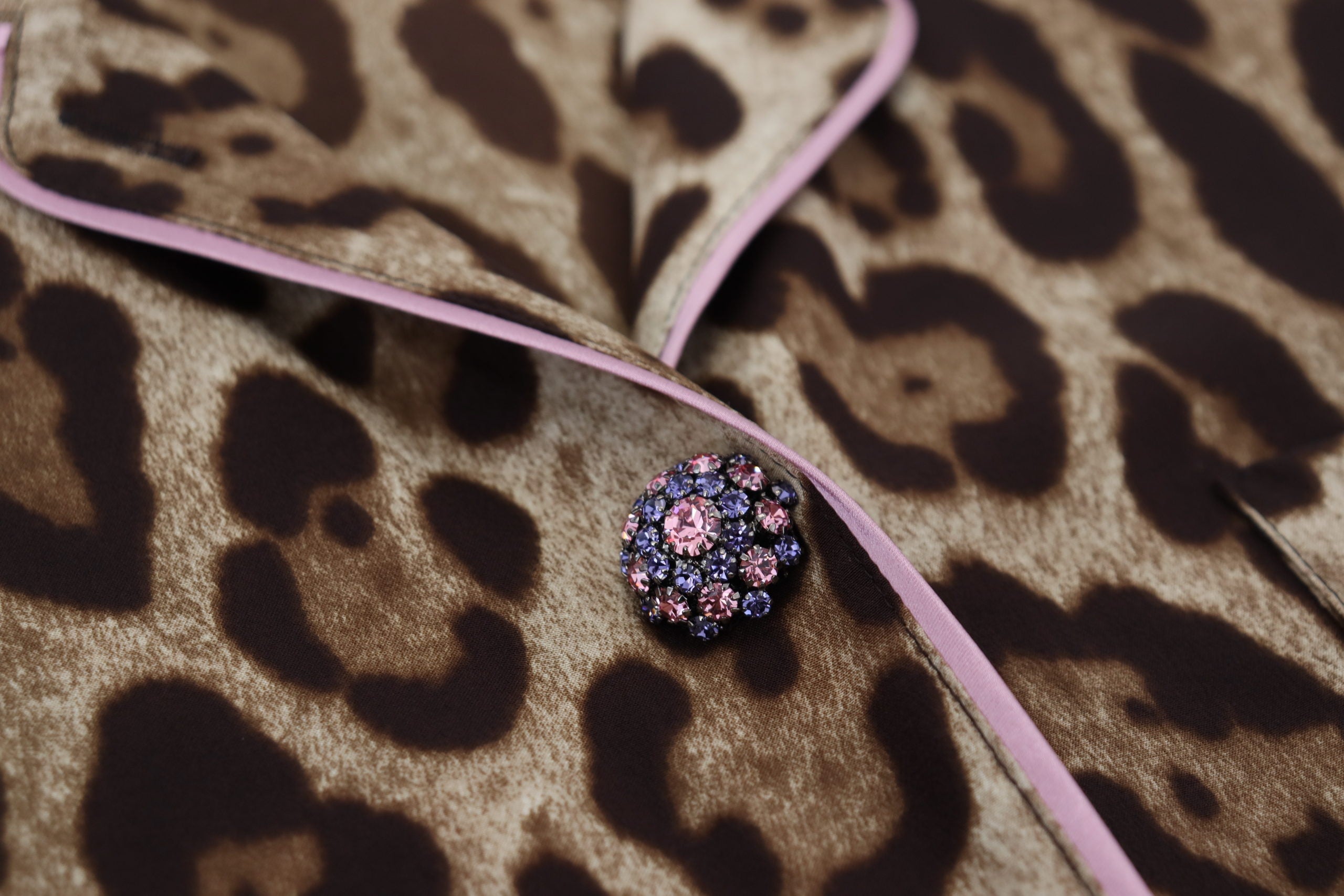 Brown Leopard Print Long Sleeves Blouse Top - ventzia