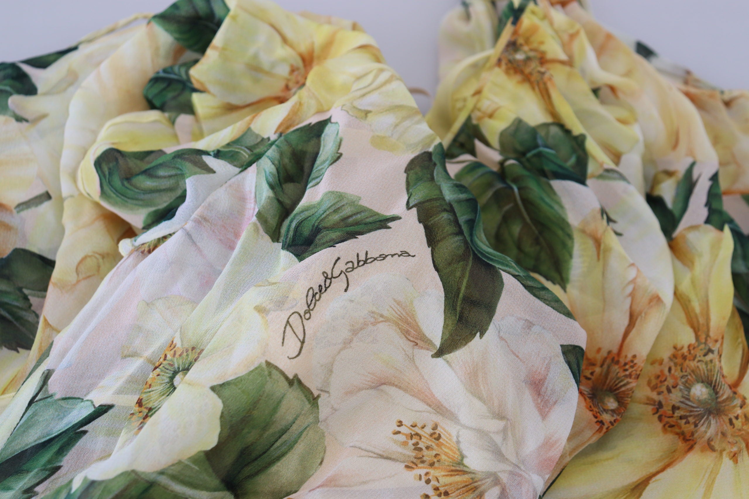 Yellow Floral Print Pleated Maxi Silk Dress - ventzia