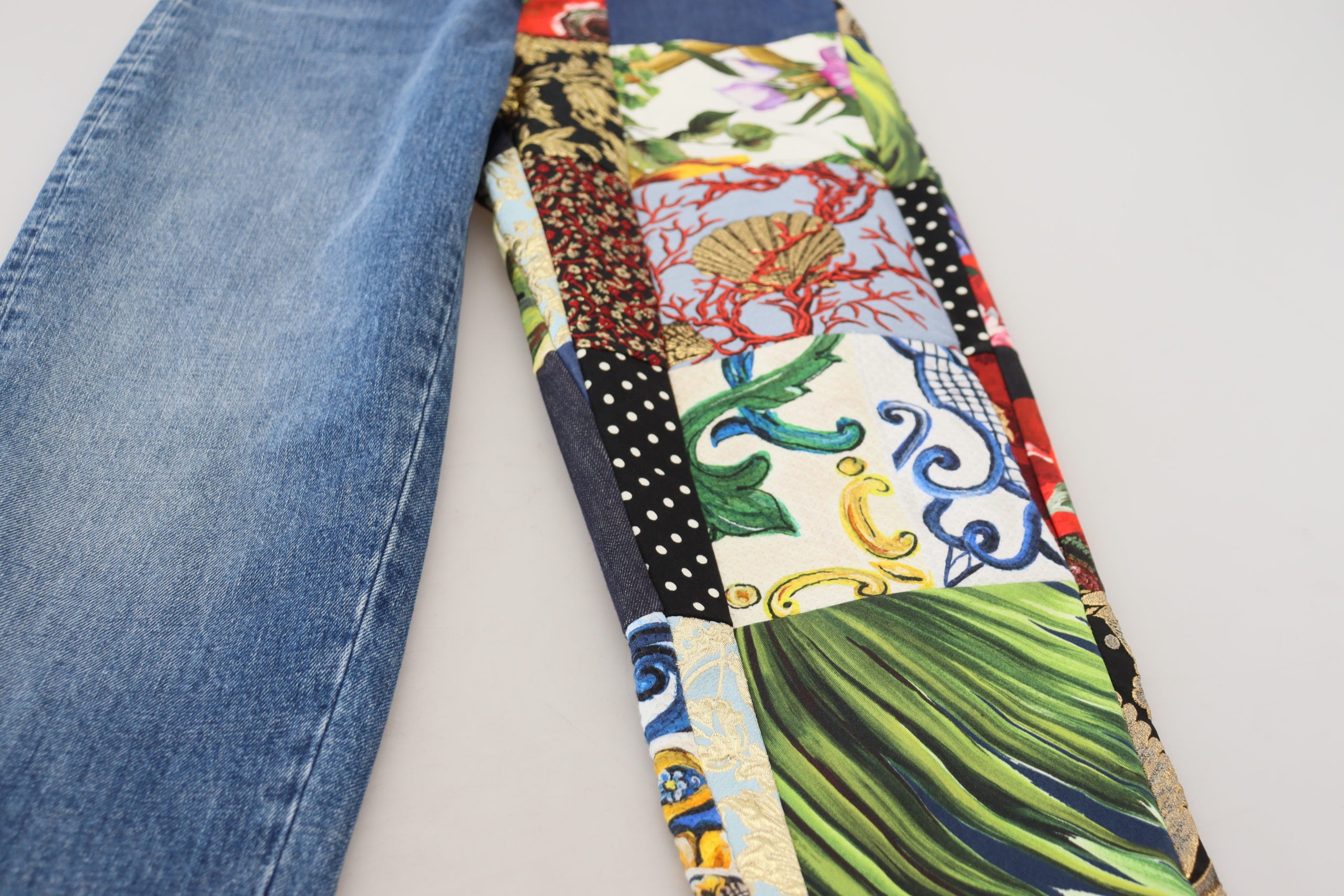 Blue Jacquard Majolica High Waist Jeans - ventzia