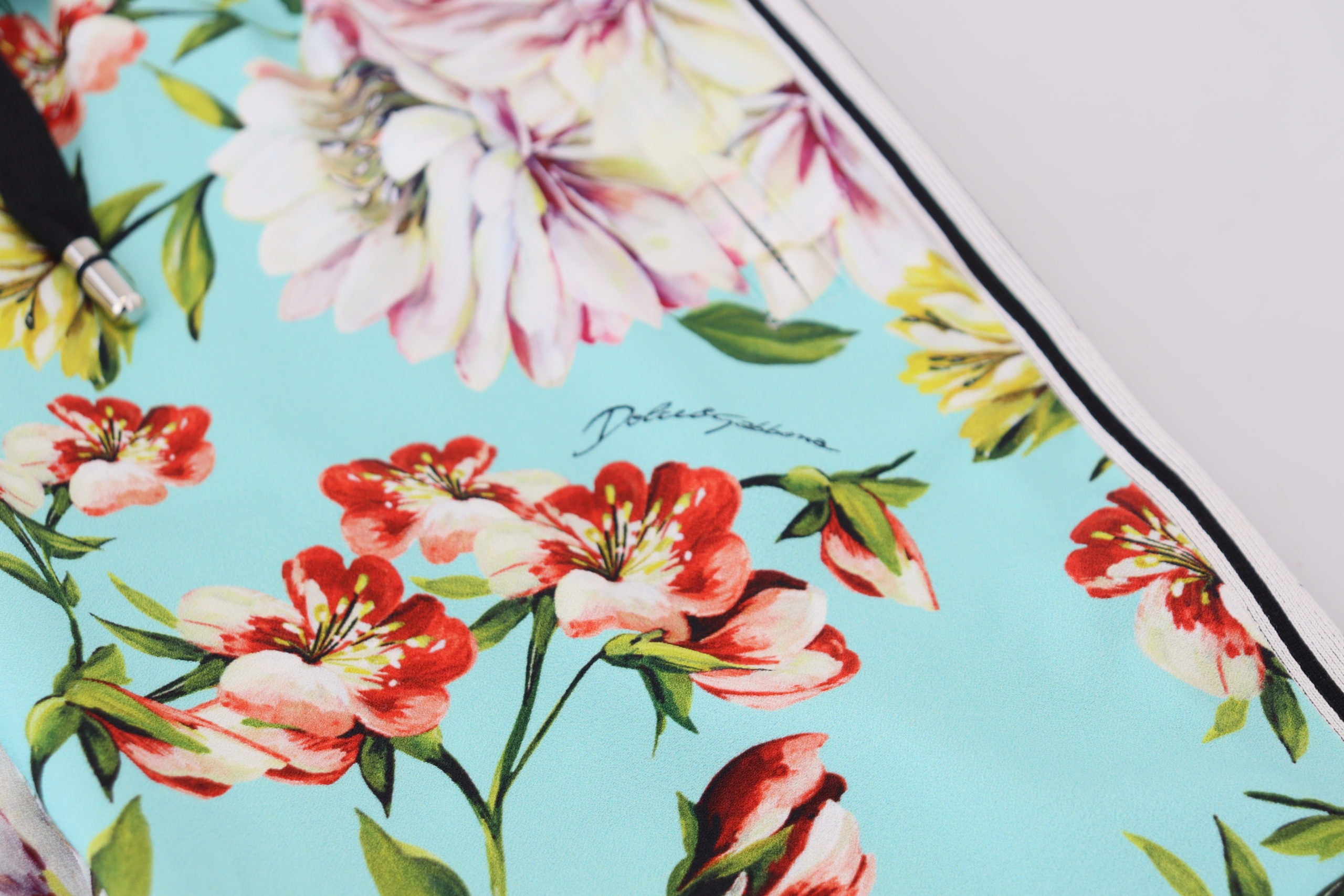Multicolor Floral Sweatpants Pants - ventzia
