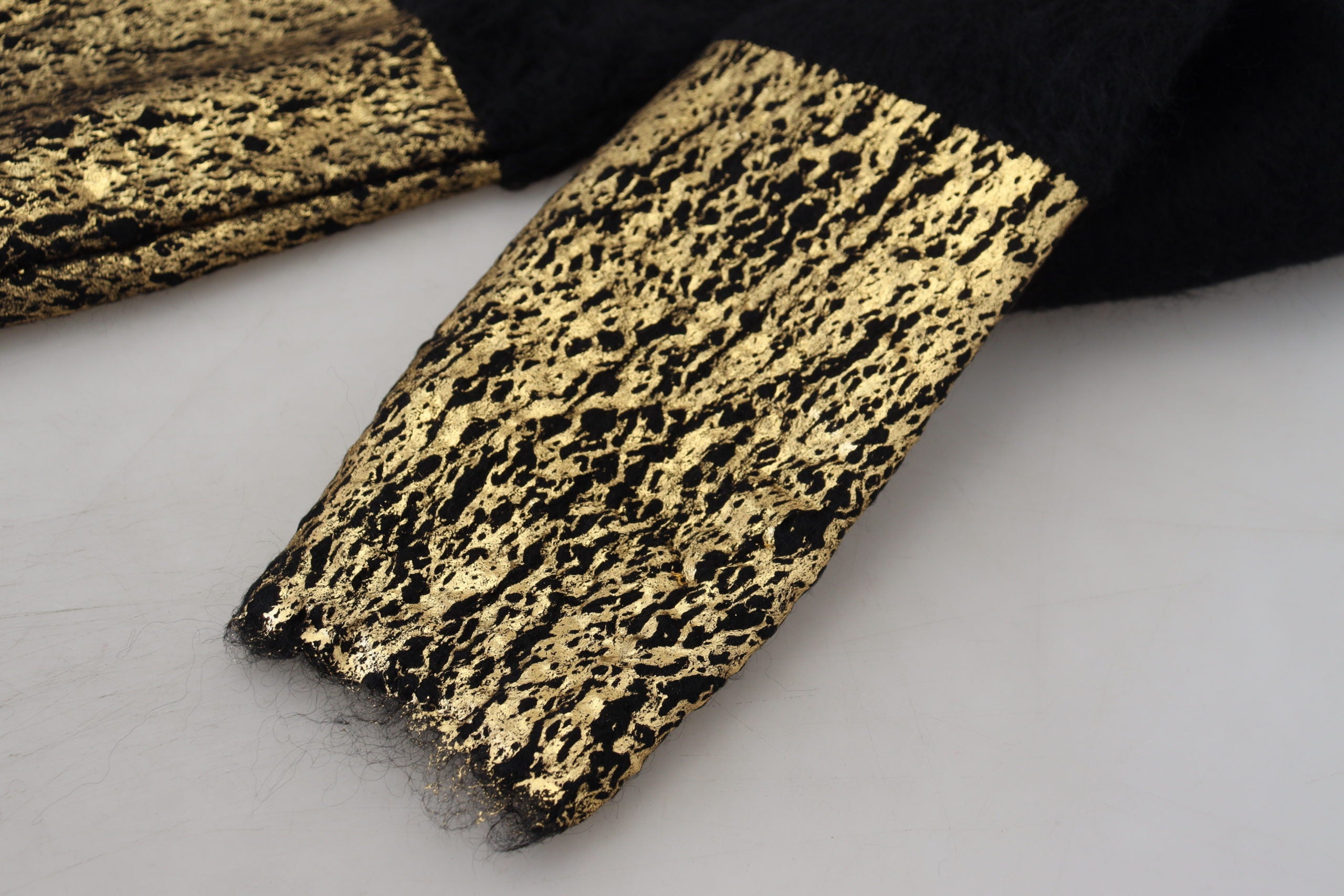 Black Gold Turtleneck Mohair Pullover Mens Sweater - ventzia
