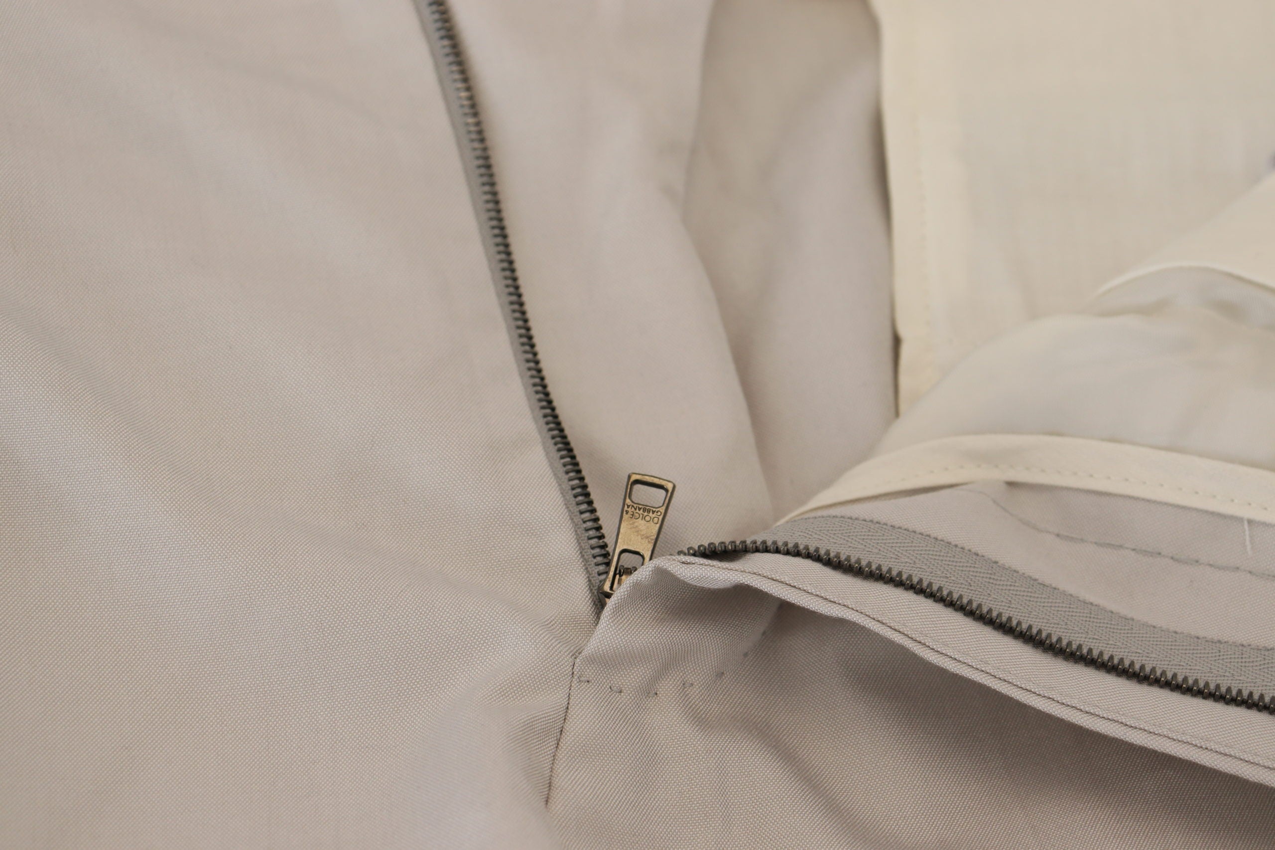 Off White Silk Mid Waist Chino Pants - ventzia