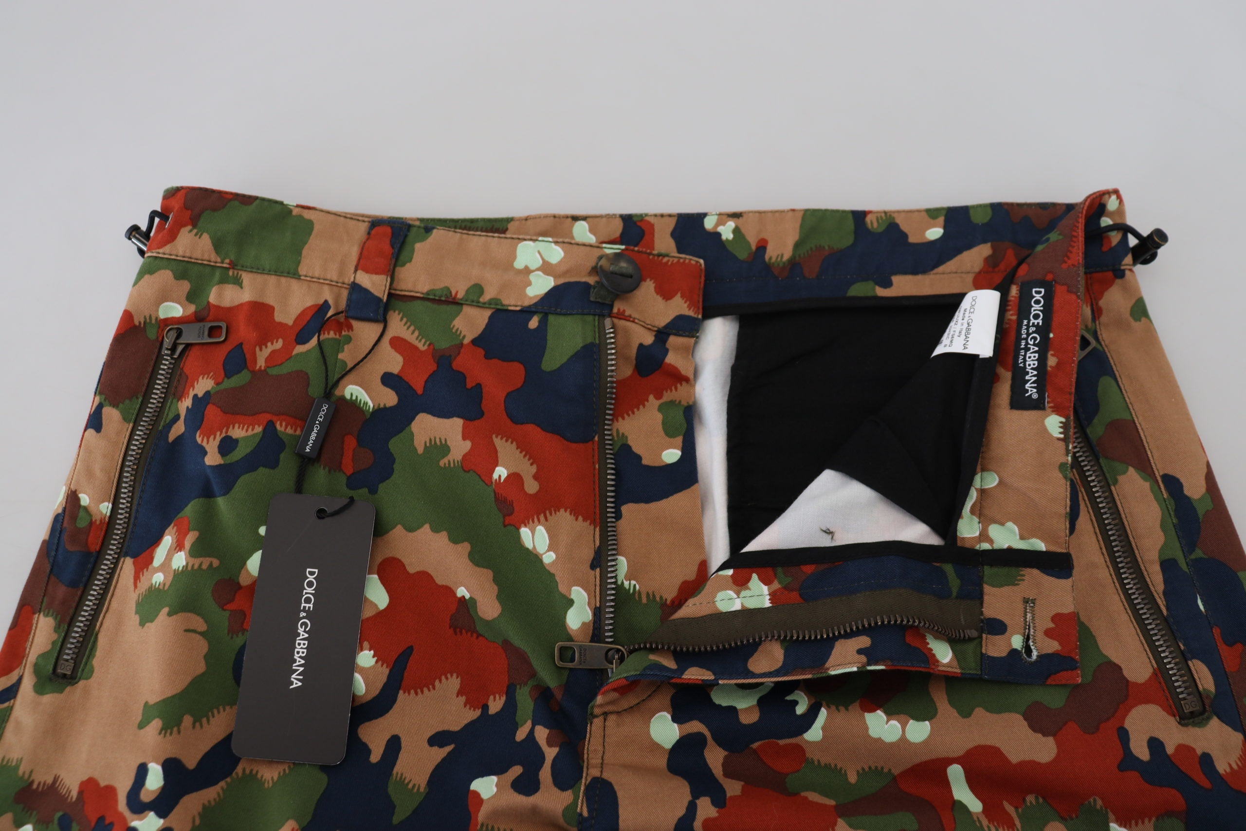 Multicolor Cotton Camouflaged Cargo Shorts - ventzia