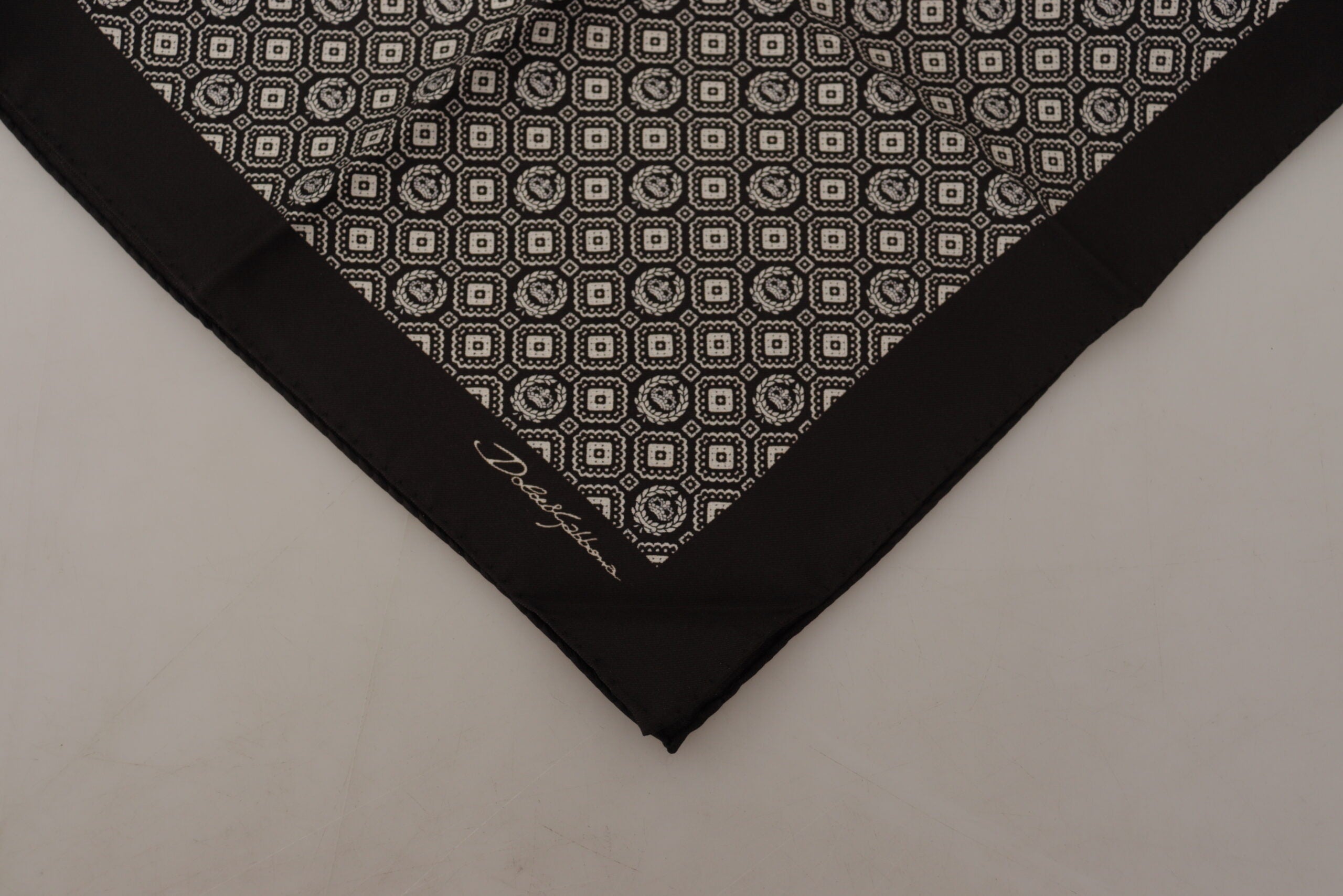 Black Patterned DG Logo Square Handkerchief Scarf - ventzia