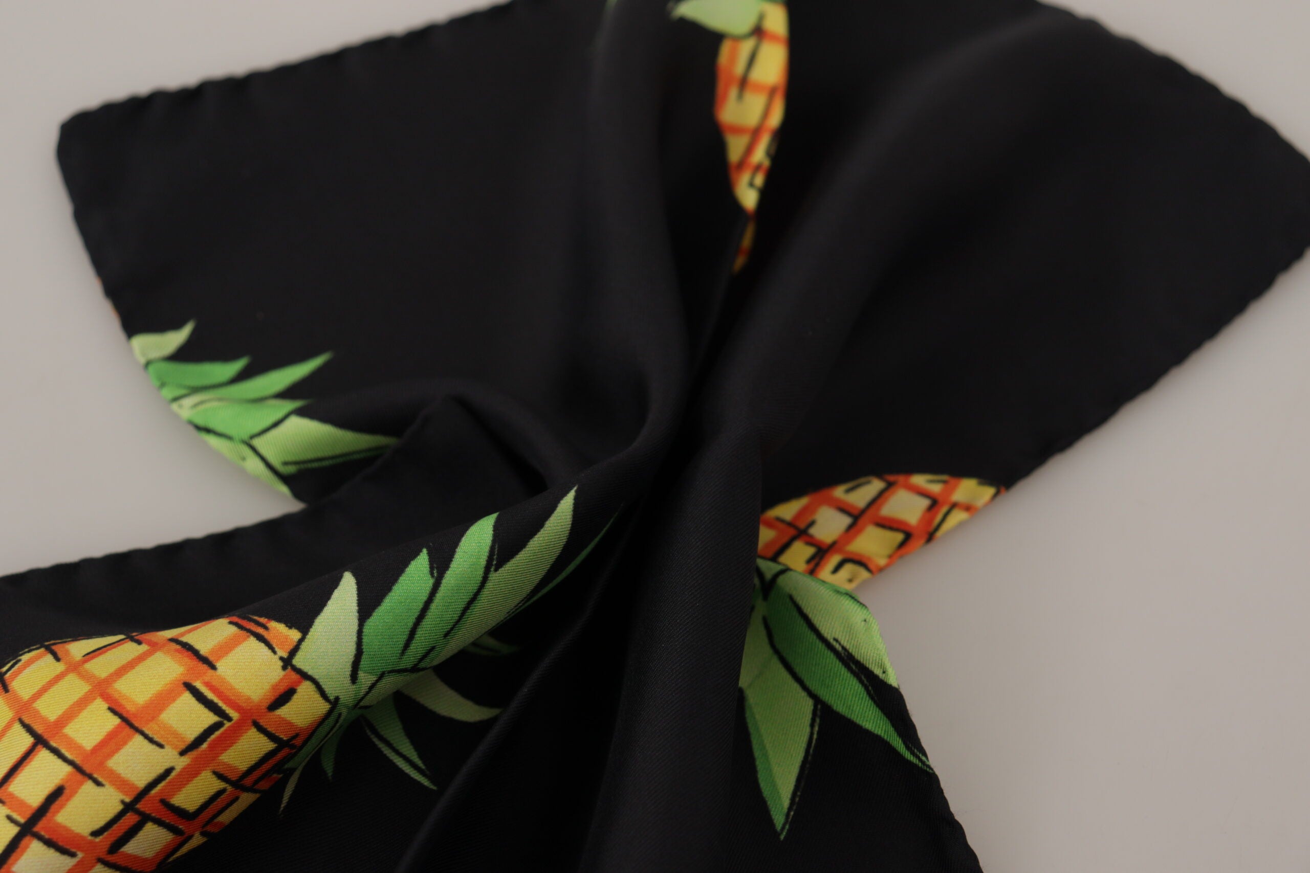 Black Pineapple Printed Square Handkerchief Scarf - ventzia