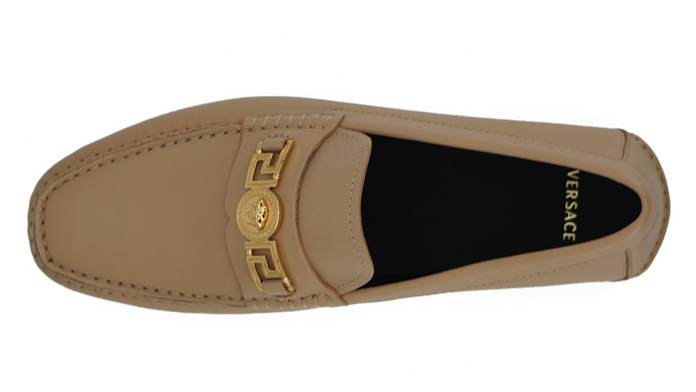 Exquisite Medusa Gold-Tone Leather Loafers - ventzia