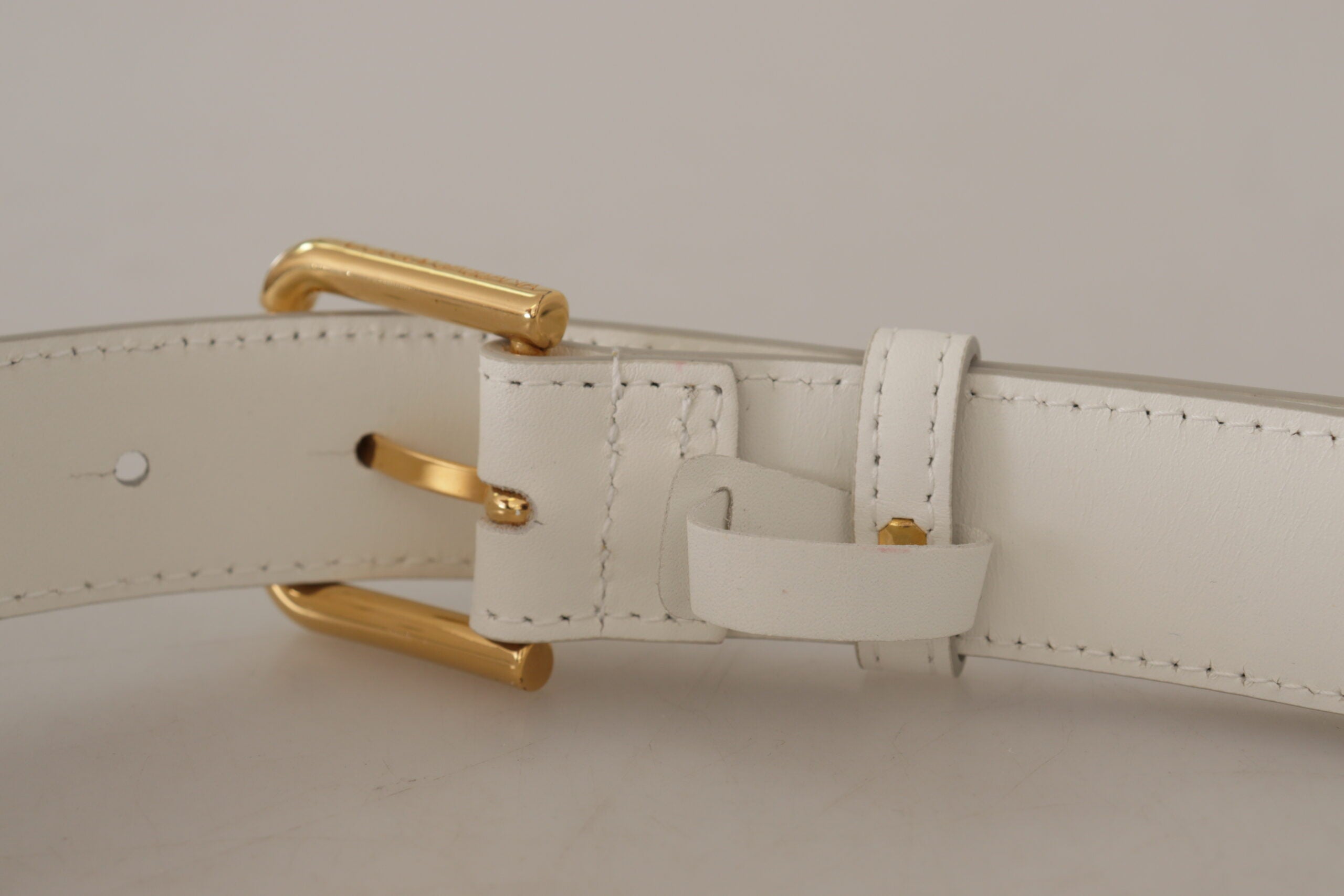 White Calf Leather Gold Tone Logo Metal Buckle Belt - ventzia