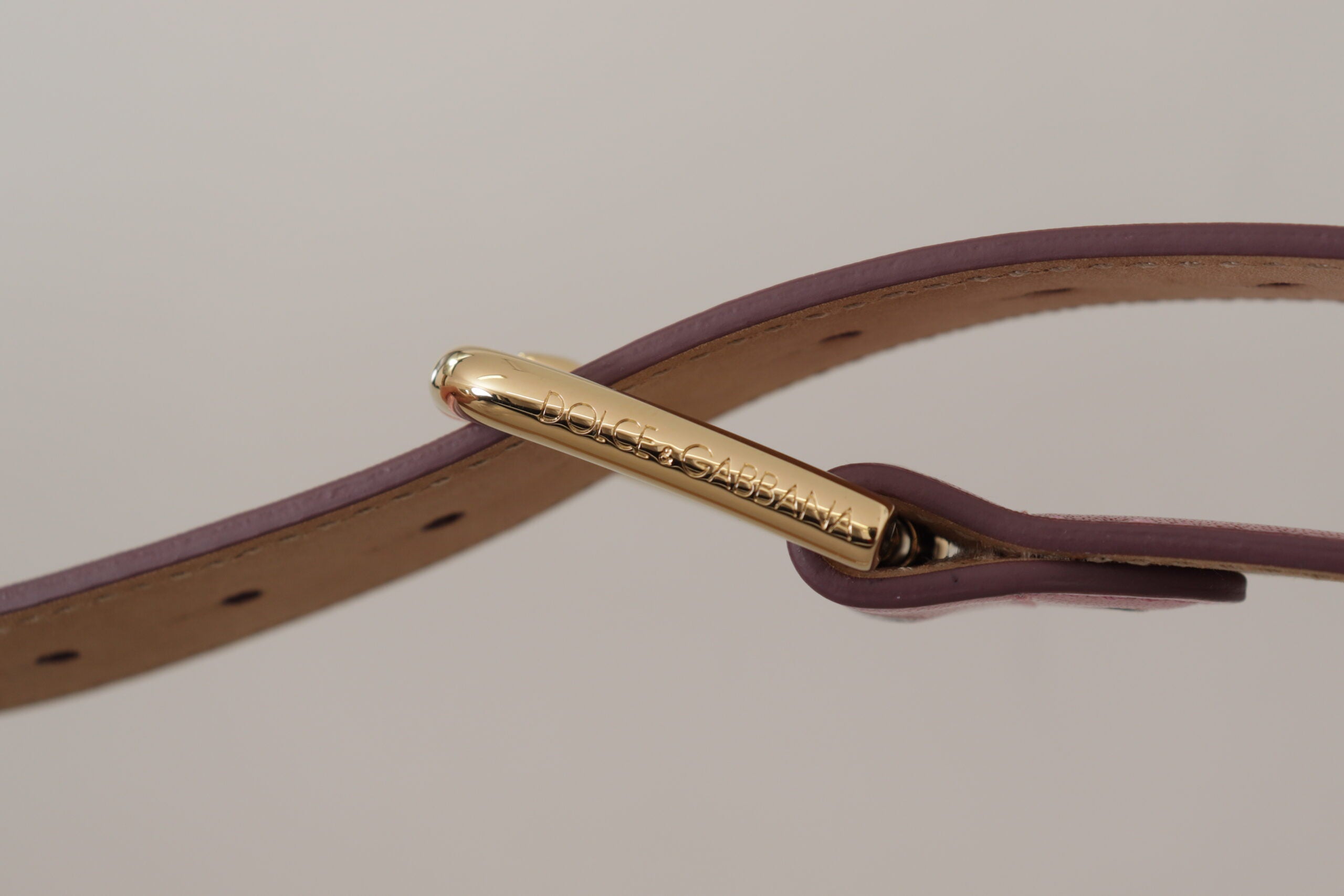 Metallic Pink Polished Leather Logo Metal Buckle Belt - ventzia