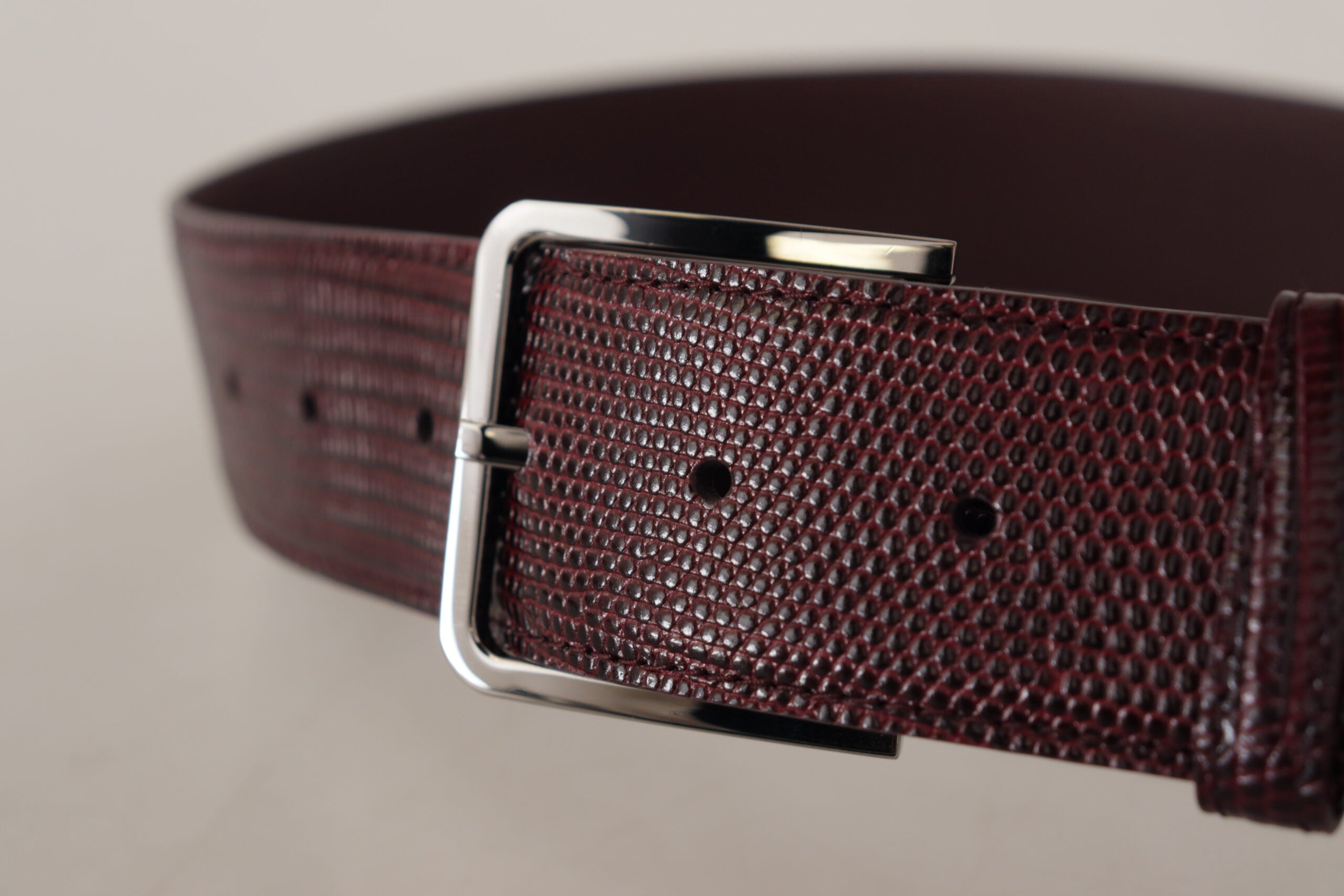 Maroon Calf Leather Wide Logo Engraved Buckle Belt - ventzia