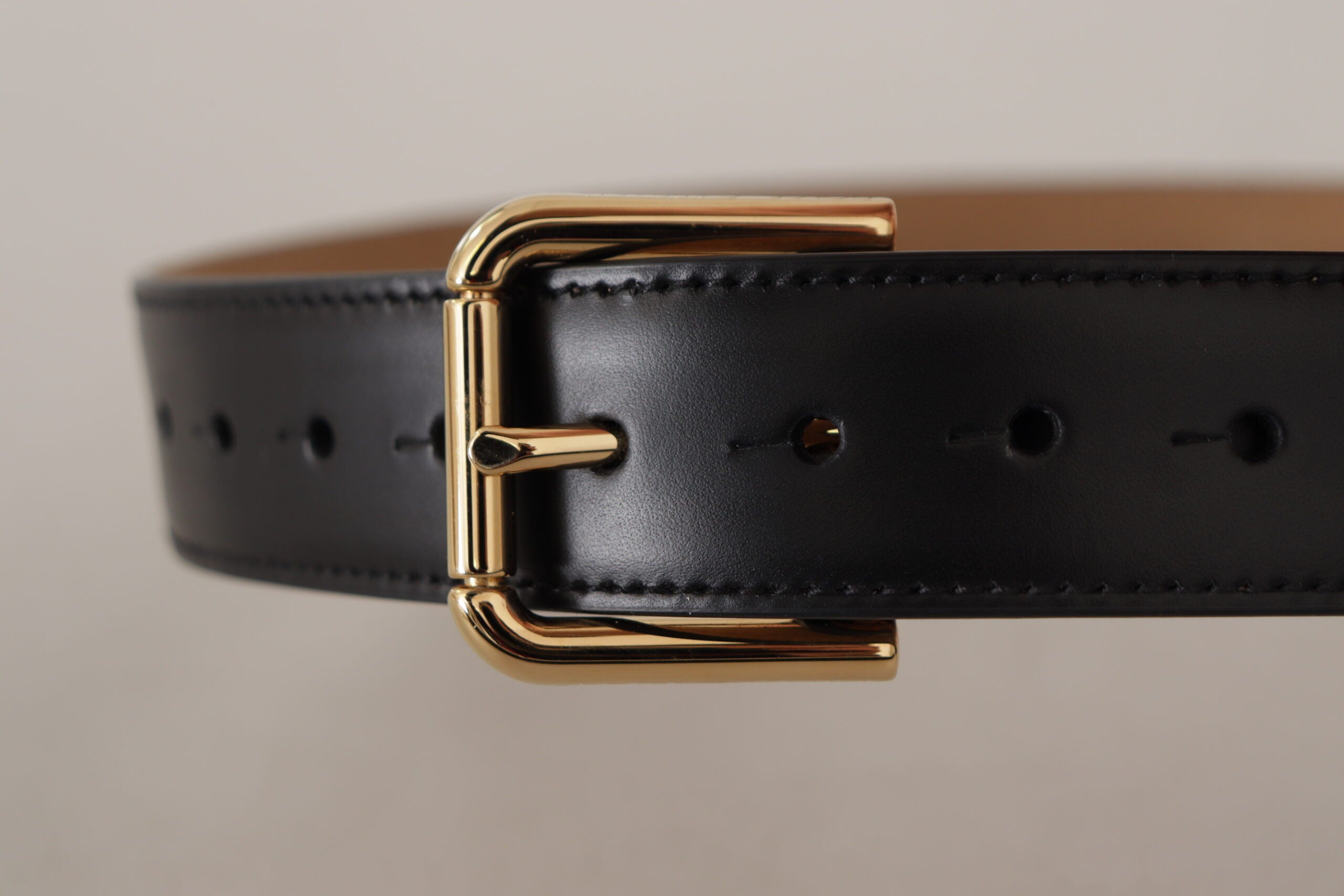 Black Solid Leather Classic Gold Waist Buckle Belt - ventzia
