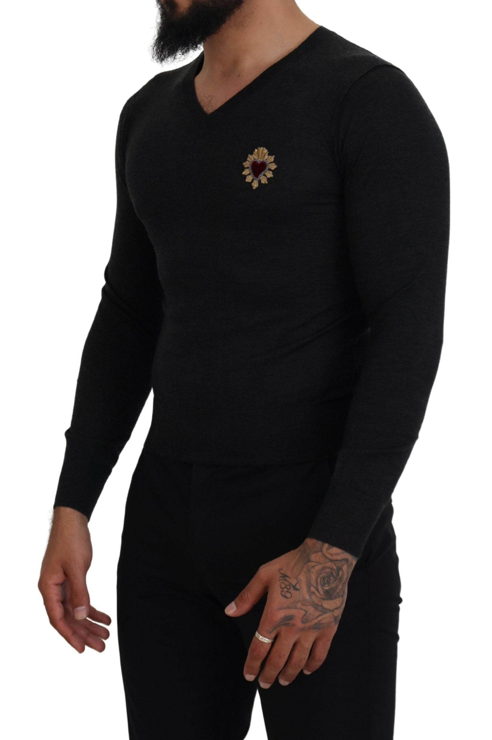 Gray Cashmere V-neck Gold Heart Sweater - ventzia