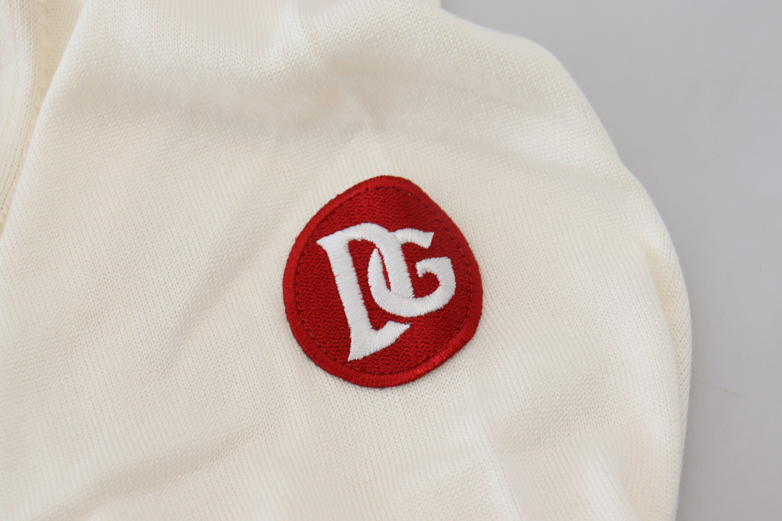 White Red Knitted V-neck Pullover Sweater - ventzia