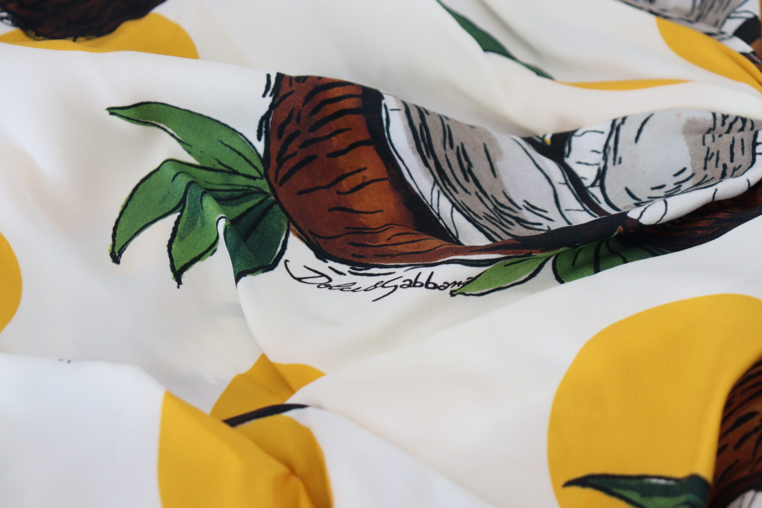 White Coconut Print Sheath Mini Silk Dress - ventzia