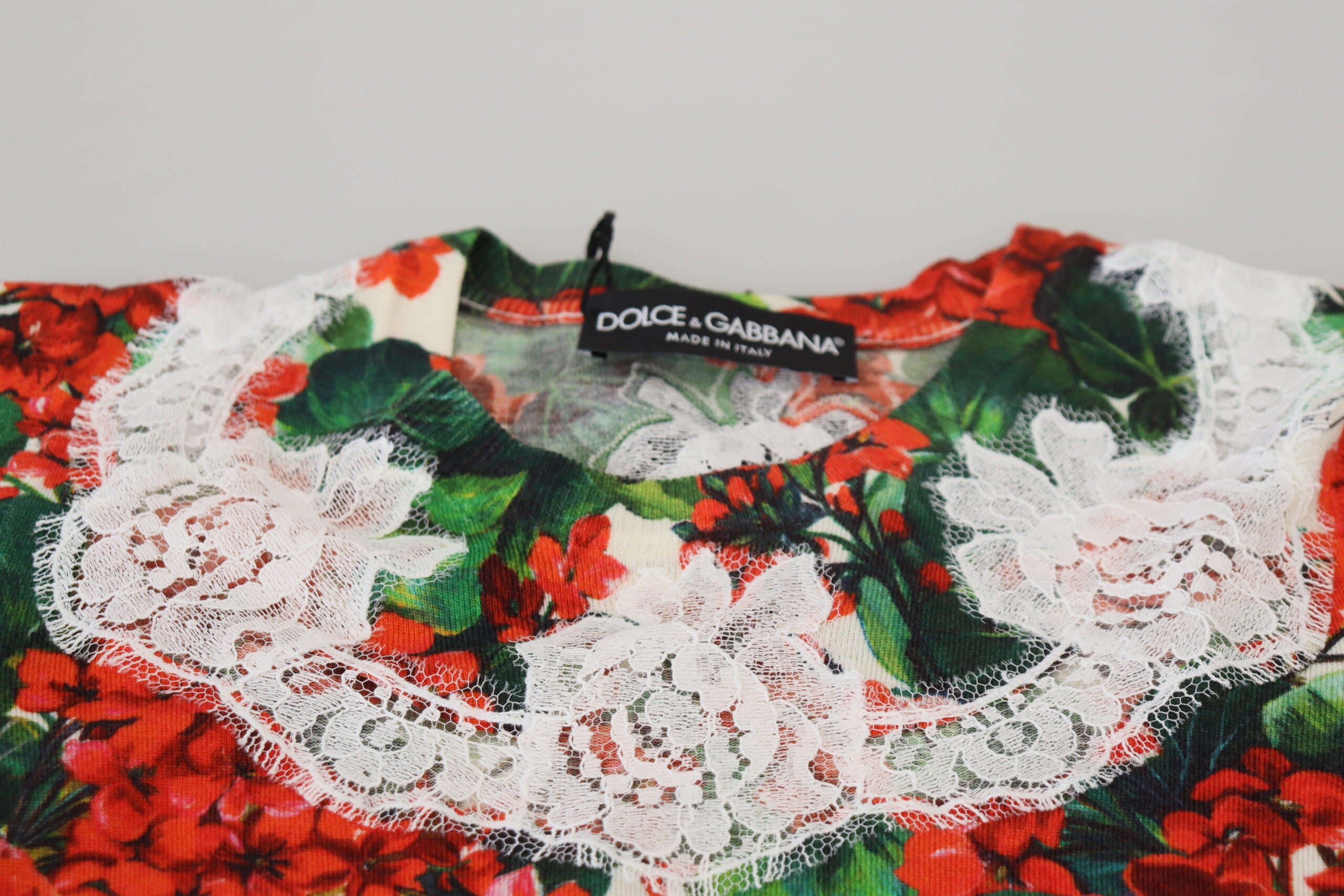 White Floral Wool Lace Vest Tank Top - ventzia