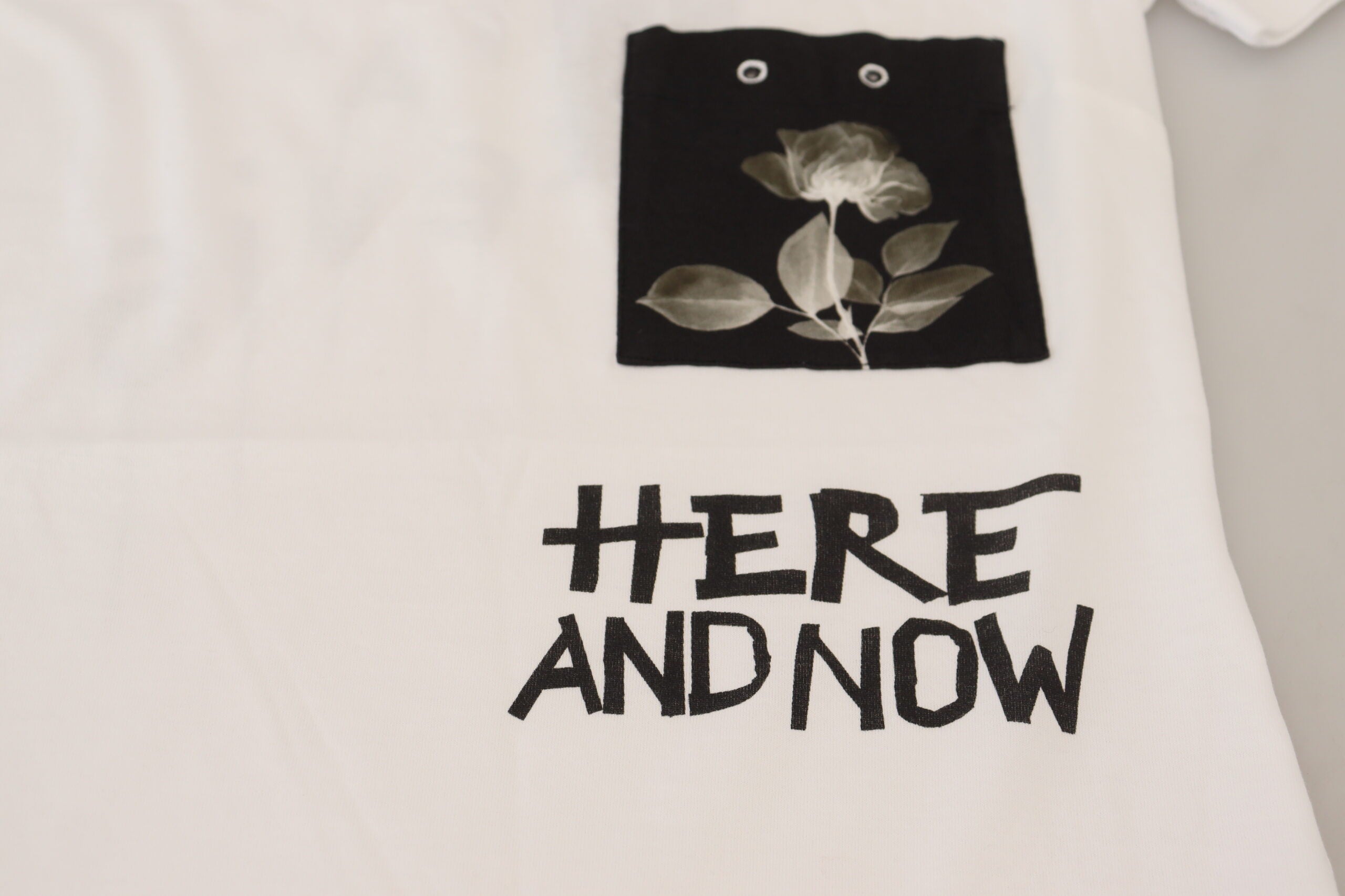 White Cotton T-shirt Crewneck T-shirt - ventzia