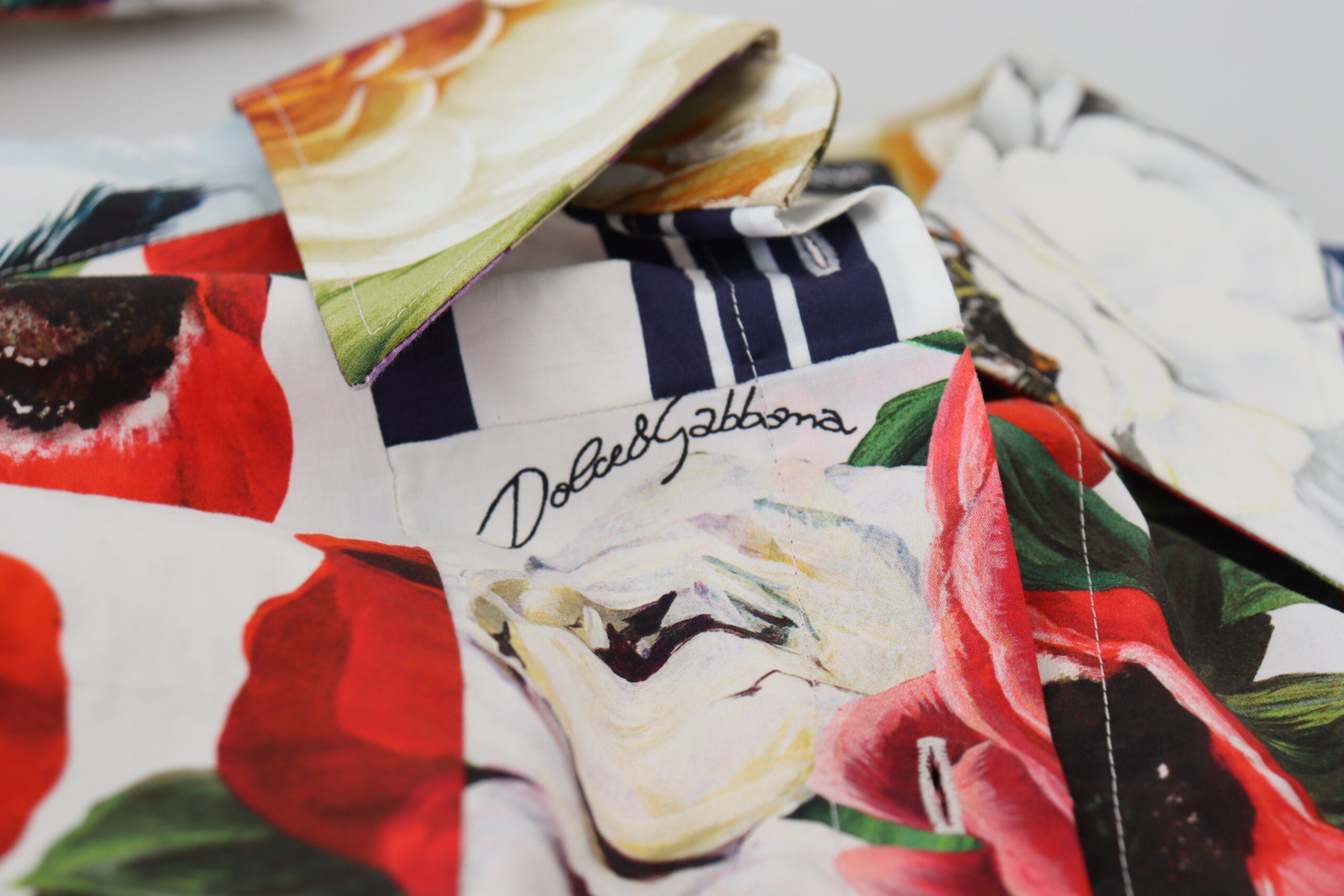 Multicolor Floral Cotton Collared Blouse Top - ventzia
