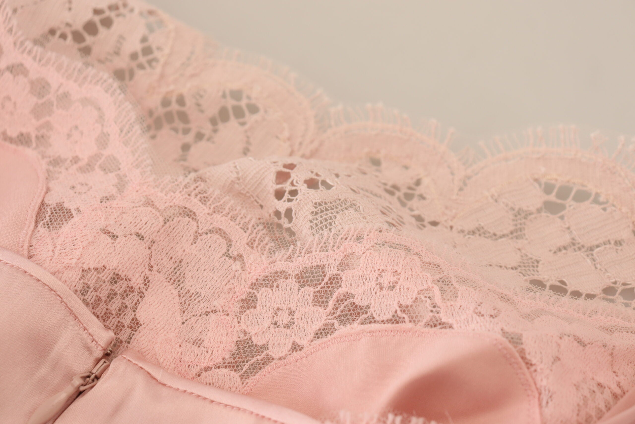 Pink Floral Lace Sleeveless Tank Blouse Top - ventzia