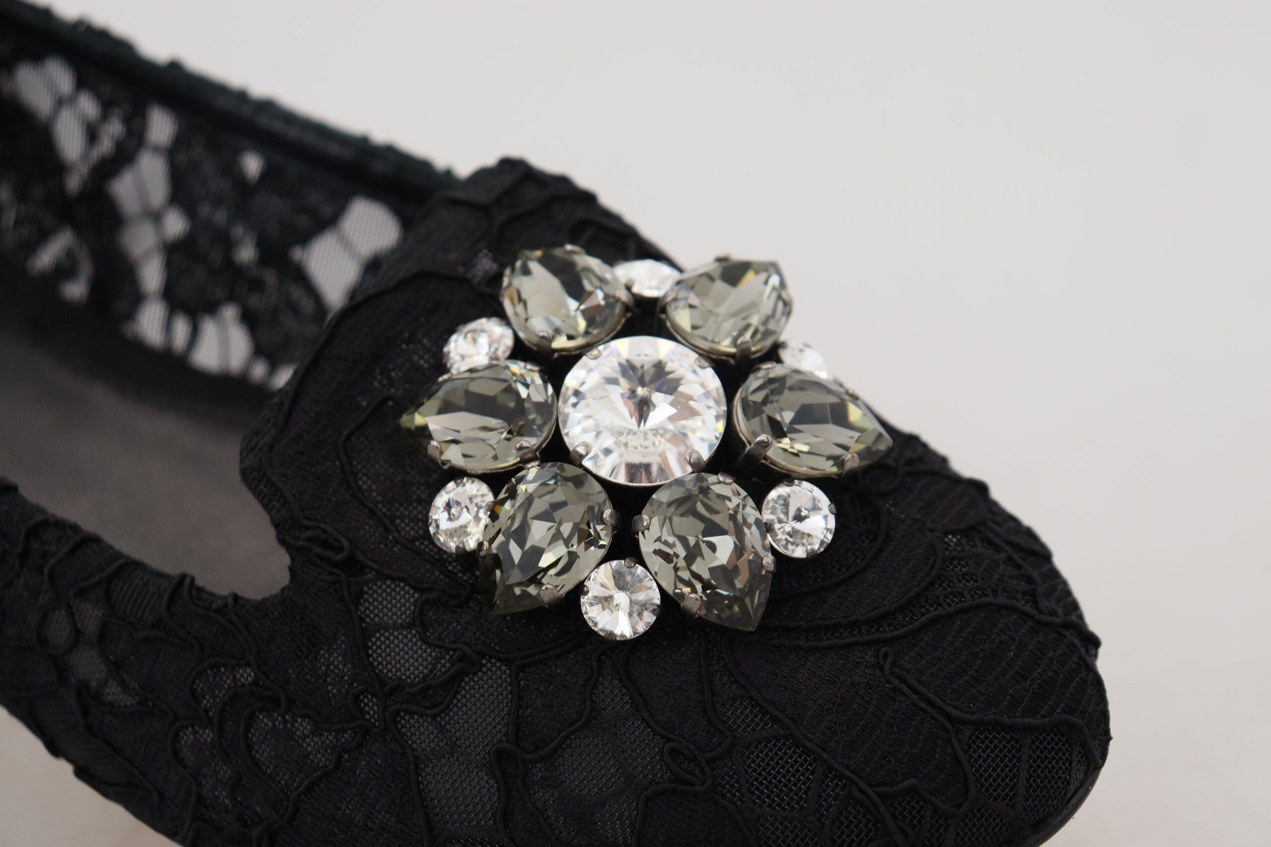 Black Taormina Lace Crystals Flats Shoes - ventzia