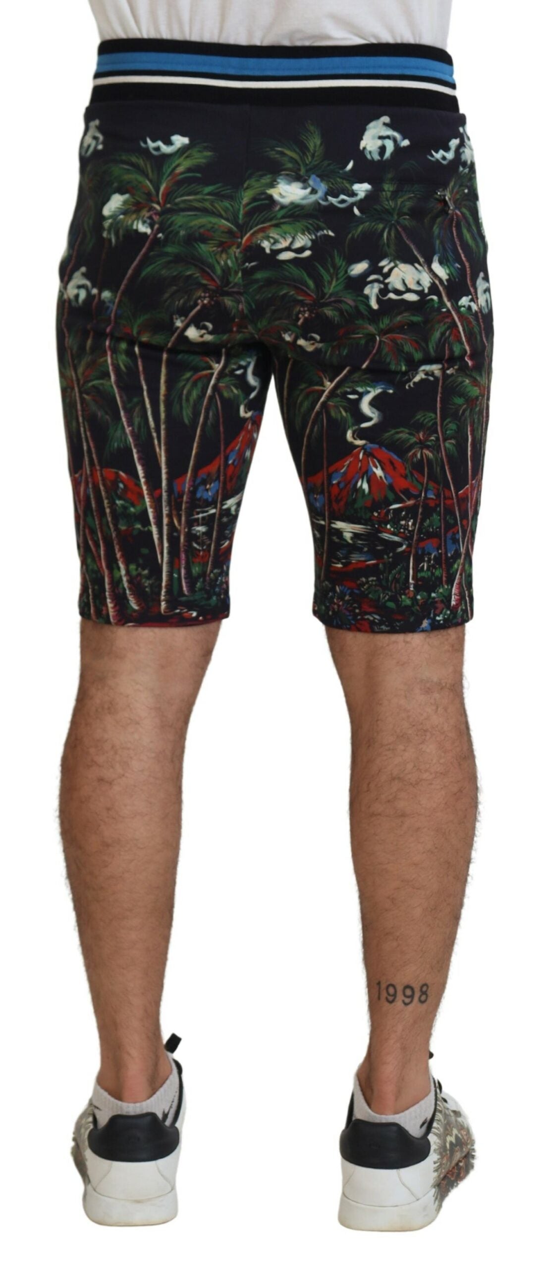 Black Cotton Volcano Print Casual Shorts - ventzia