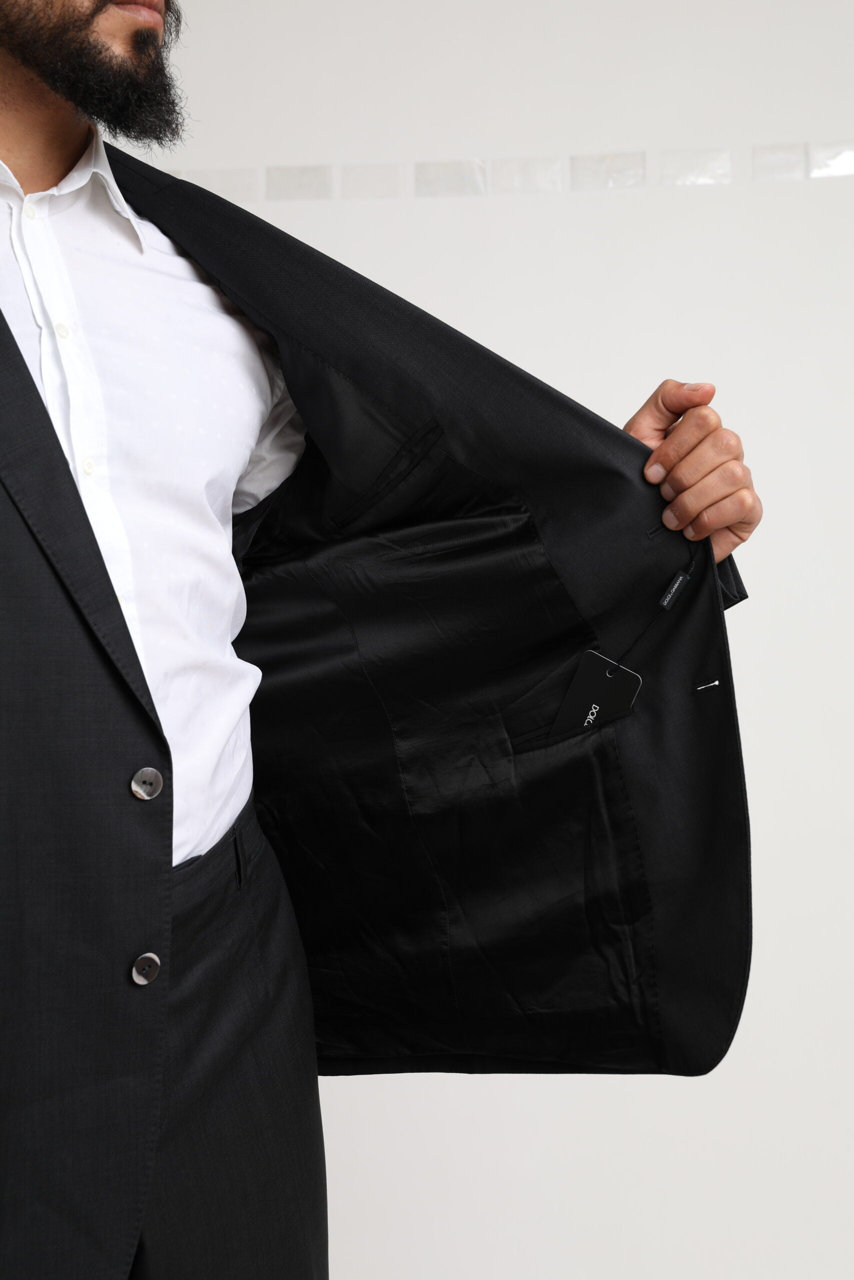 Black MARTINI Single Breasted 2 Piece Suit - ventzia