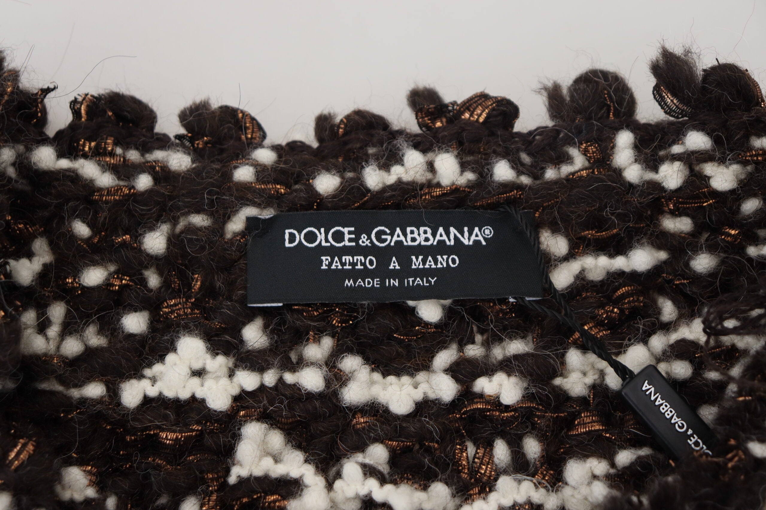 Brown Knitted Wool Fatto A Mano Sweater - ventzia