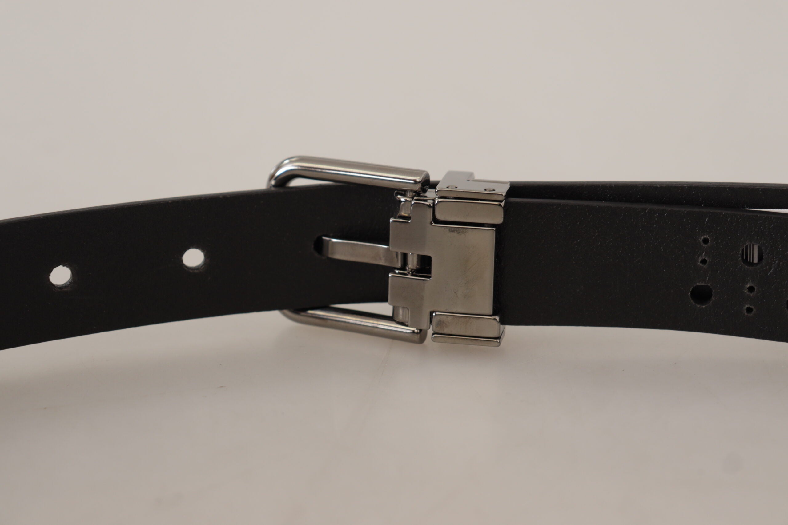 Black Calf Leather Perforated Metal Buckle Belt - ventzia