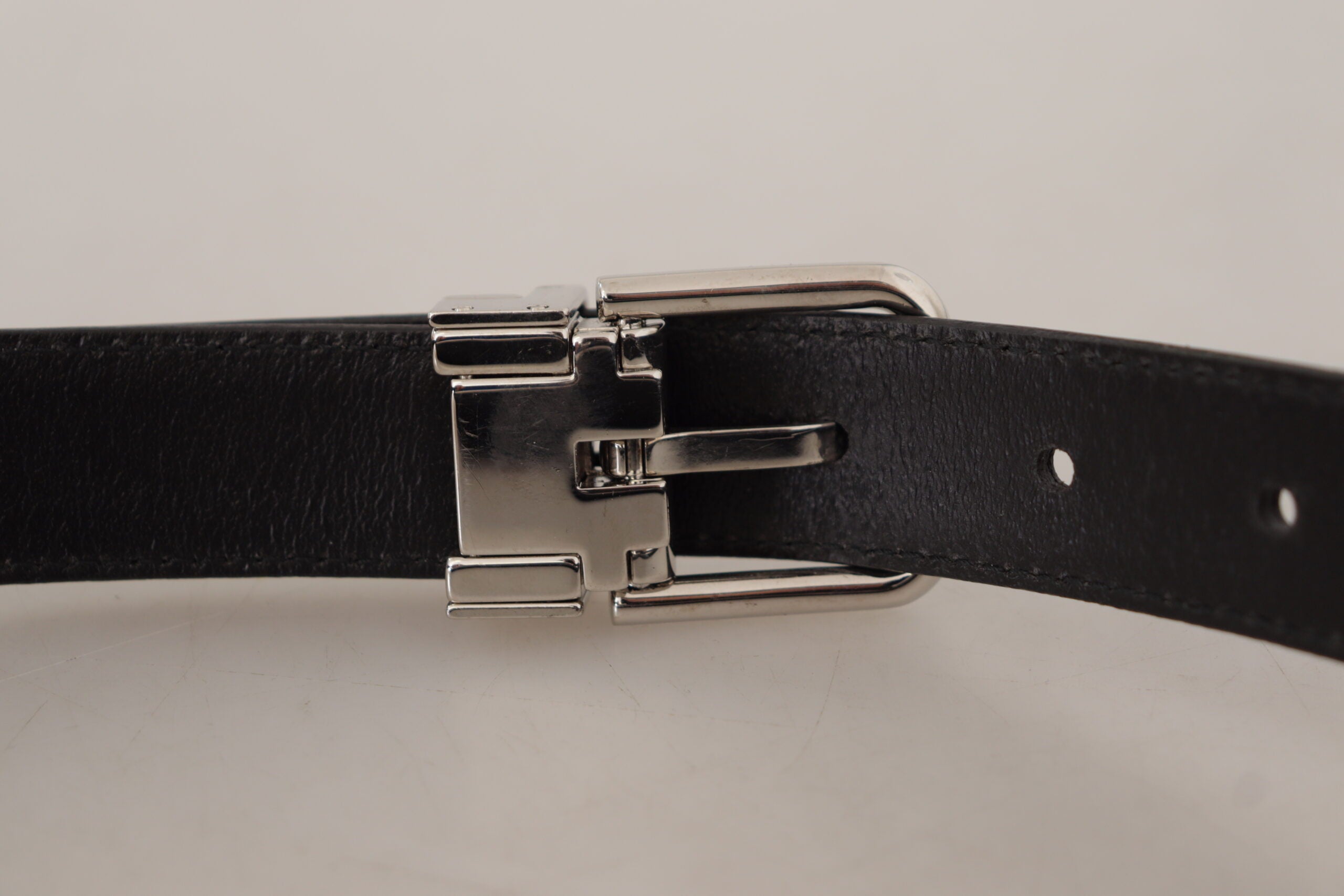 Black Calf Leather Logo Engraved Metal Buckle Belt - ventzia