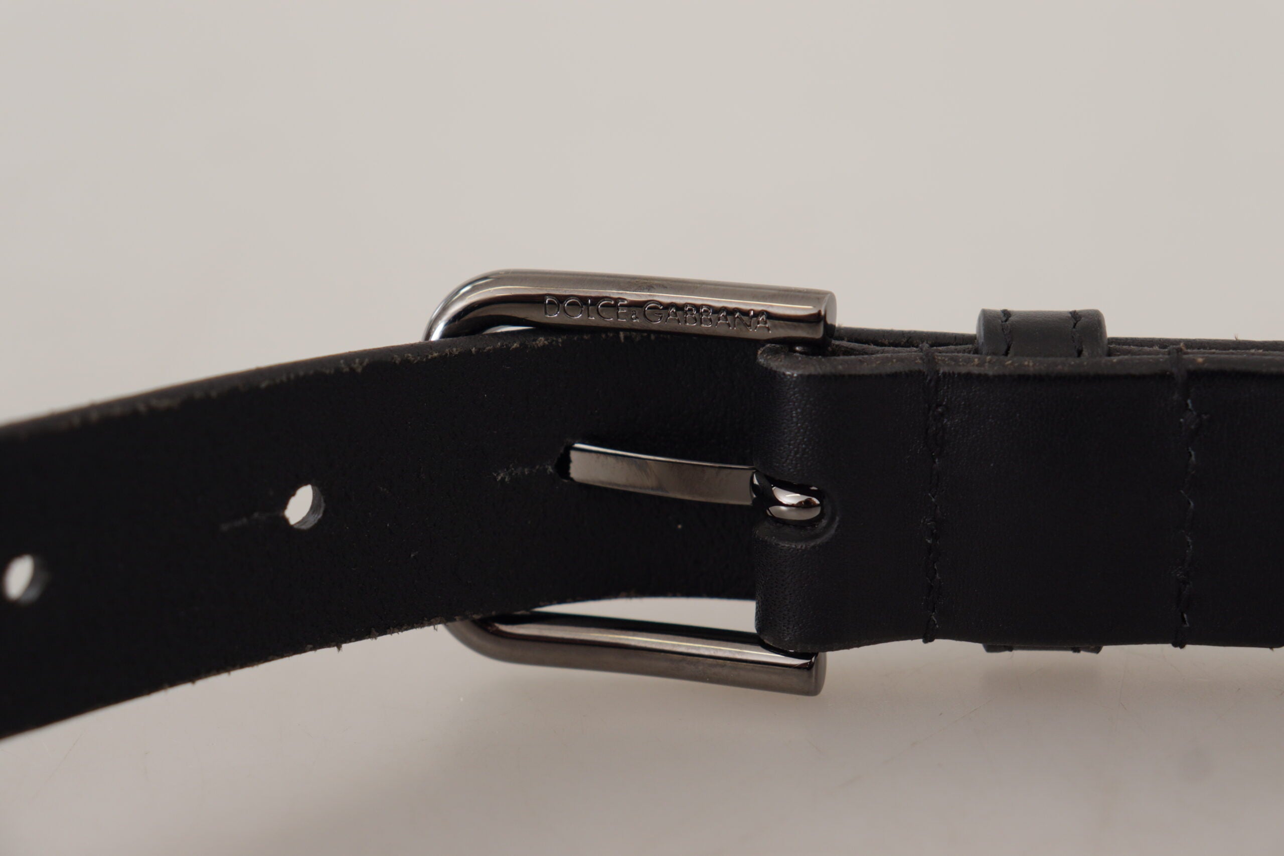 Black Calf Leather Logo Engraved Metal Buckle Belt - ventzia