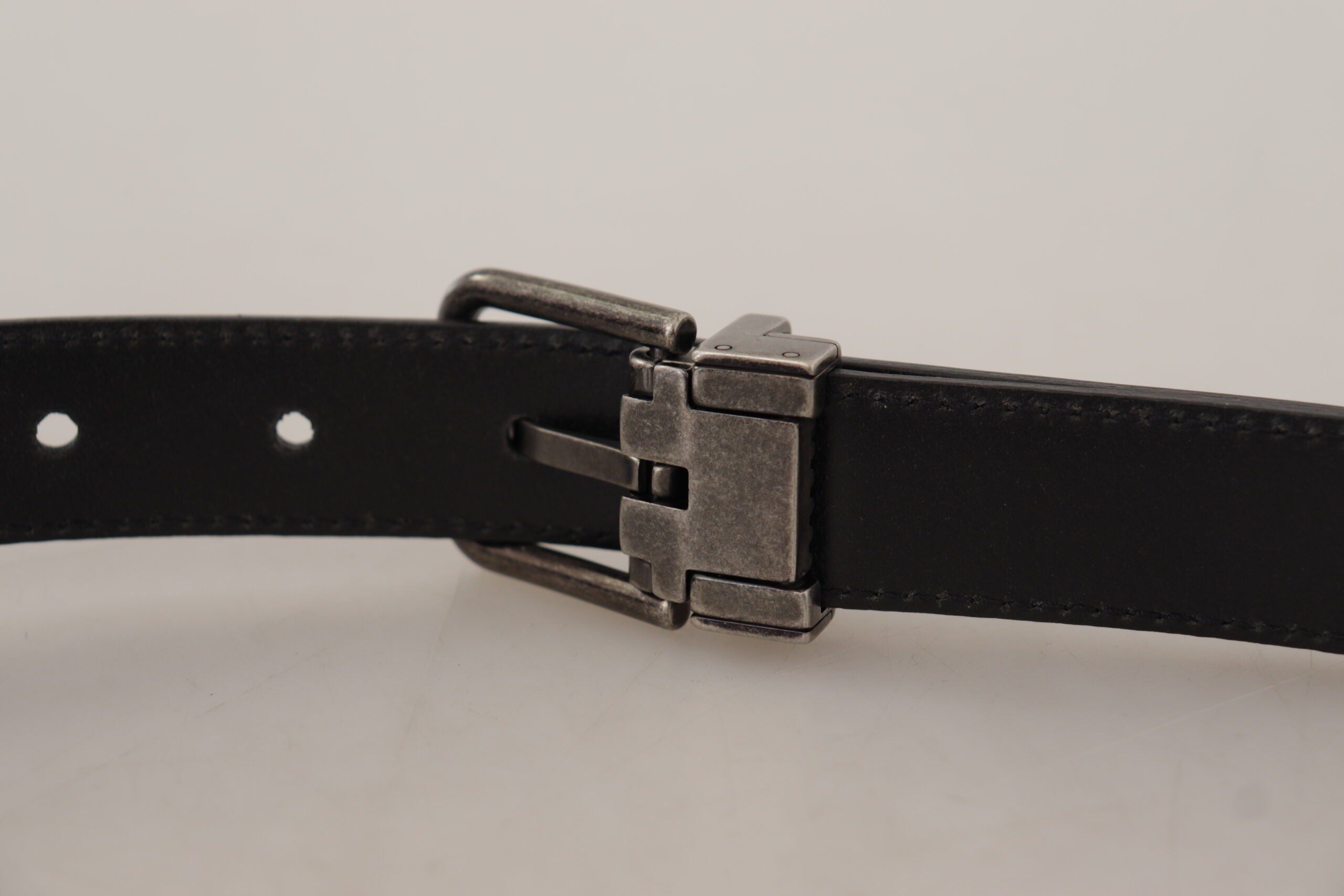 Black Plain Leather Vintage Logo Metal Buckle Belt - ventzia