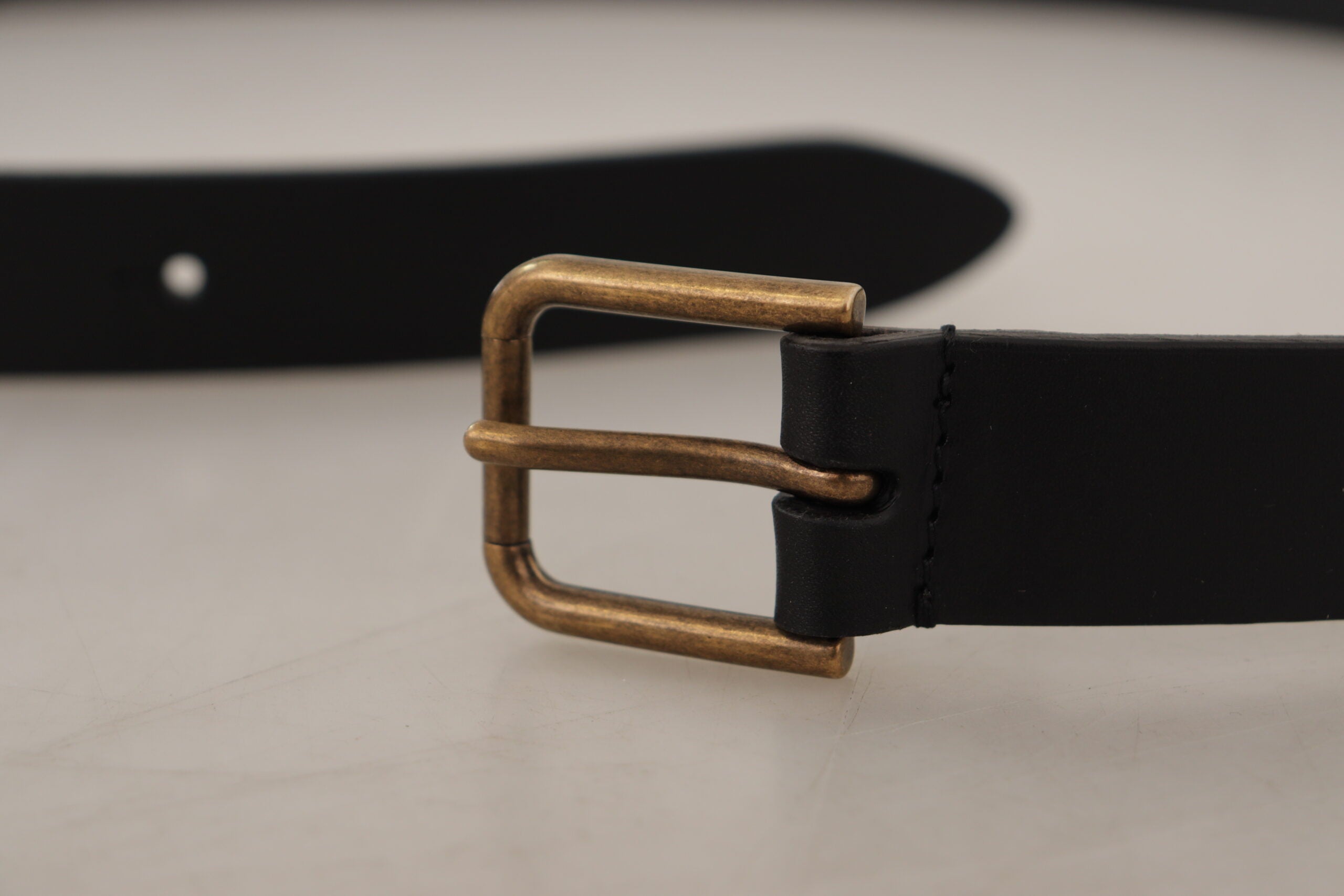 Black Calf Leather Brass Logo Engraved Buckle Belt - ventzia