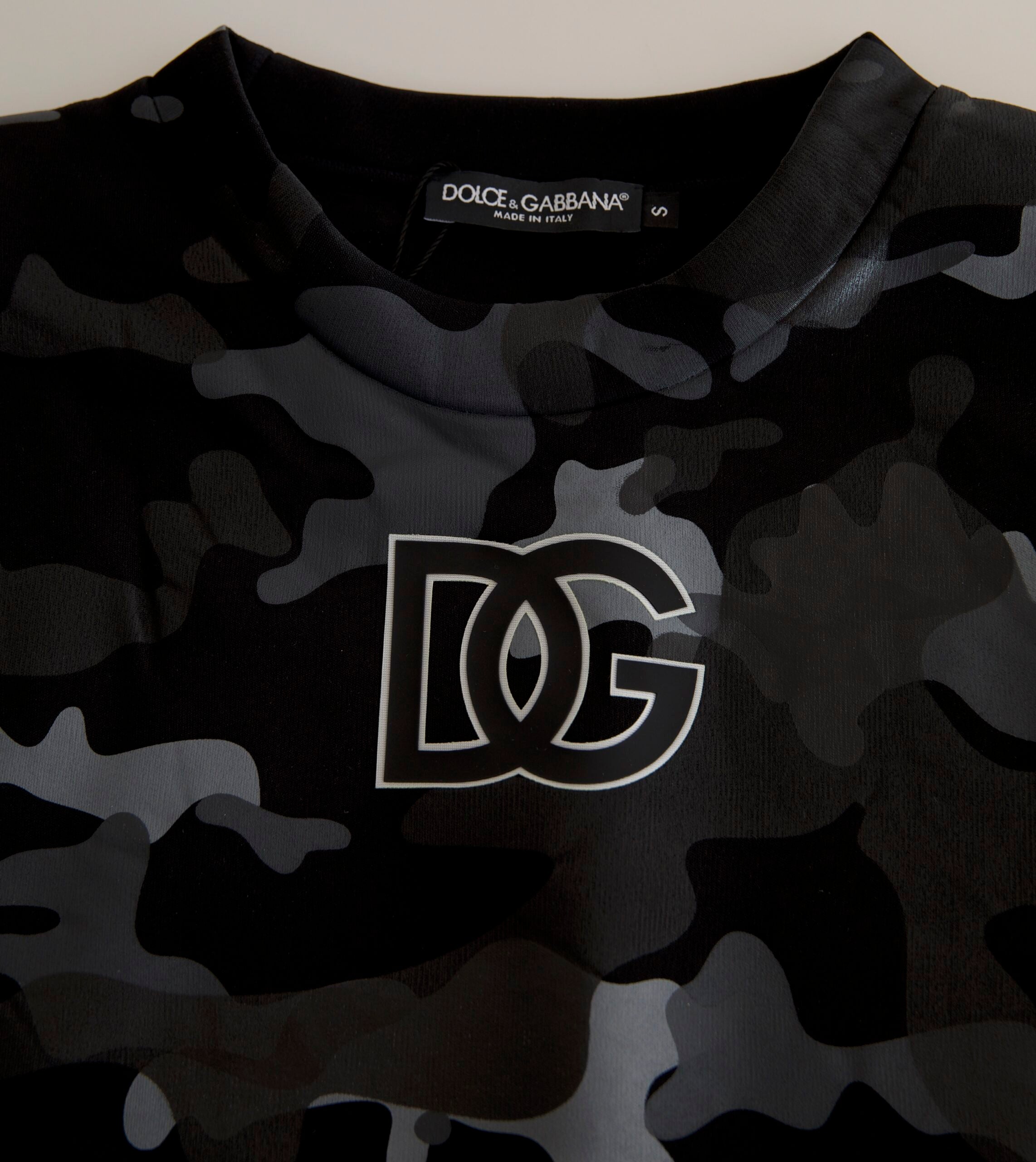 Black Camouflage Round Neck Sweatshirt Sweater - ventzia