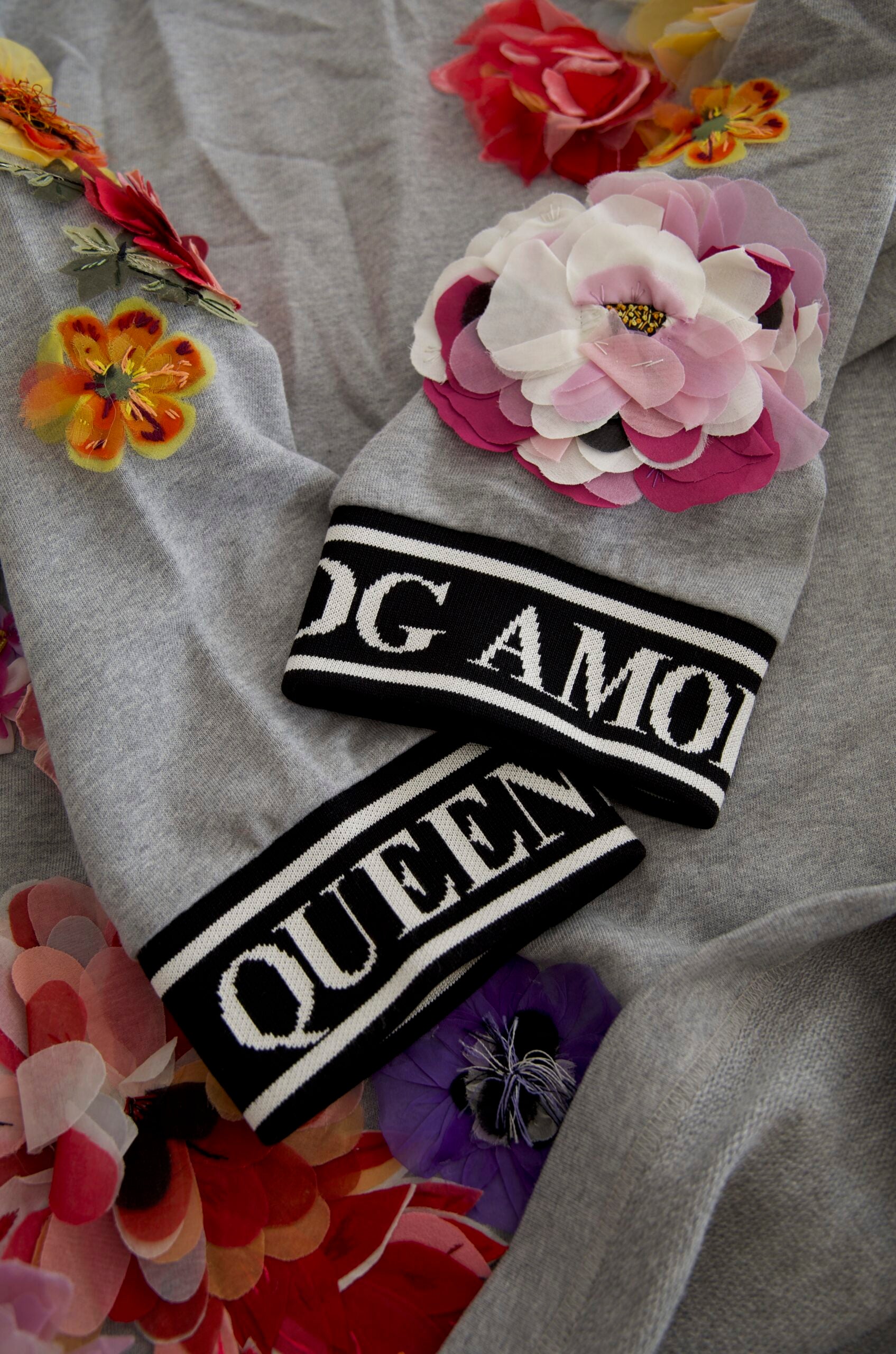 Gray DG Amore Queen Floral Pullover Sweater - ventzia