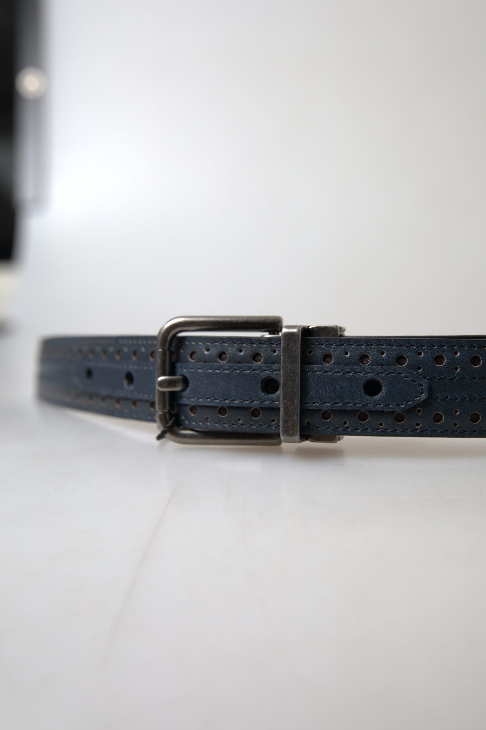 Blue Leather Perforated Metal Buckle Belt - ventzia