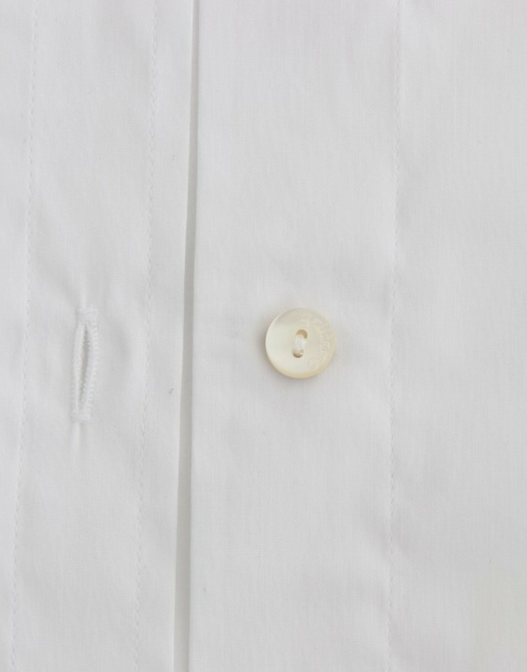 Chic White Cotton Blend Shortsleeve Blouse - ventzia