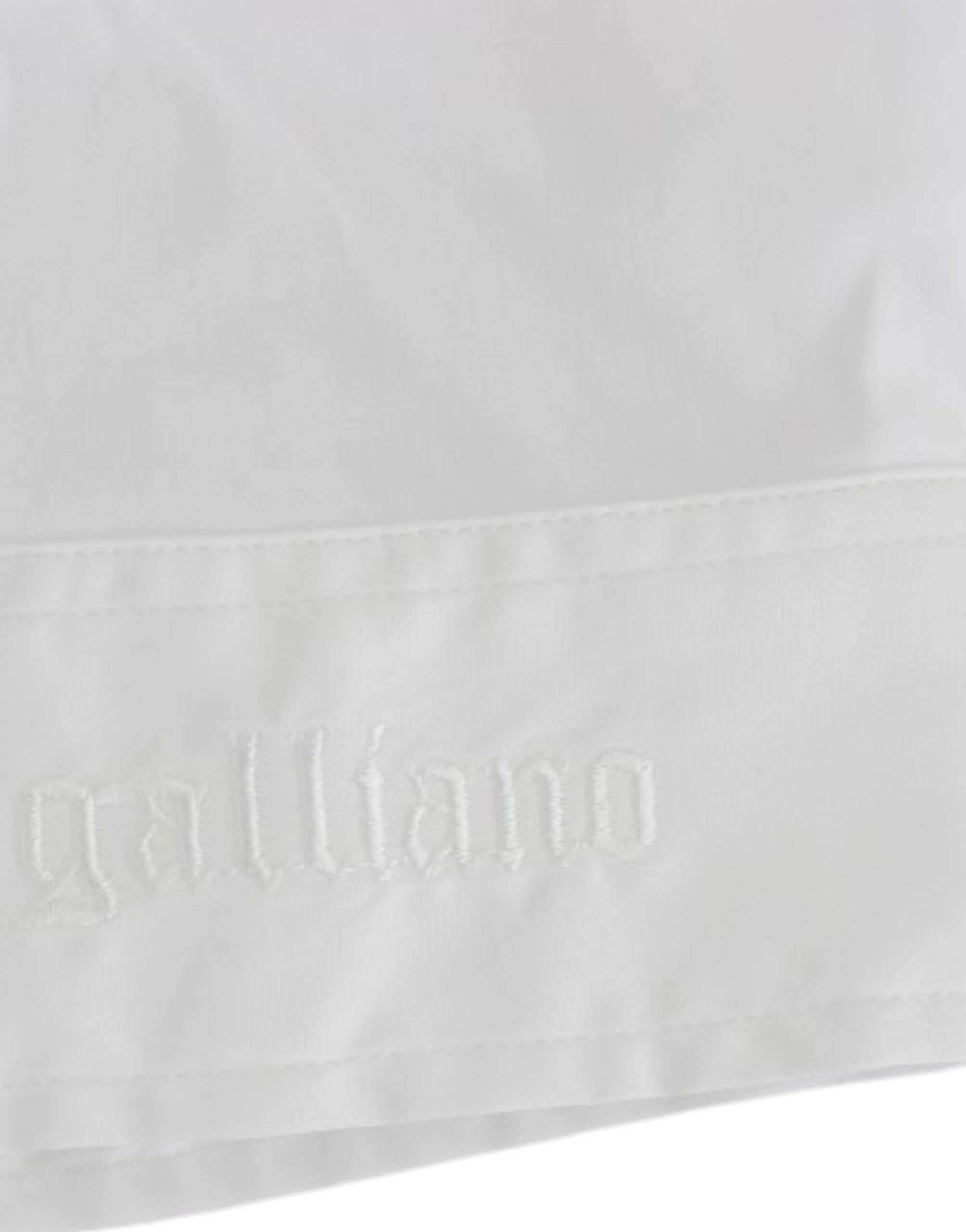Chic White Cotton Blend Shortsleeve Blouse - ventzia