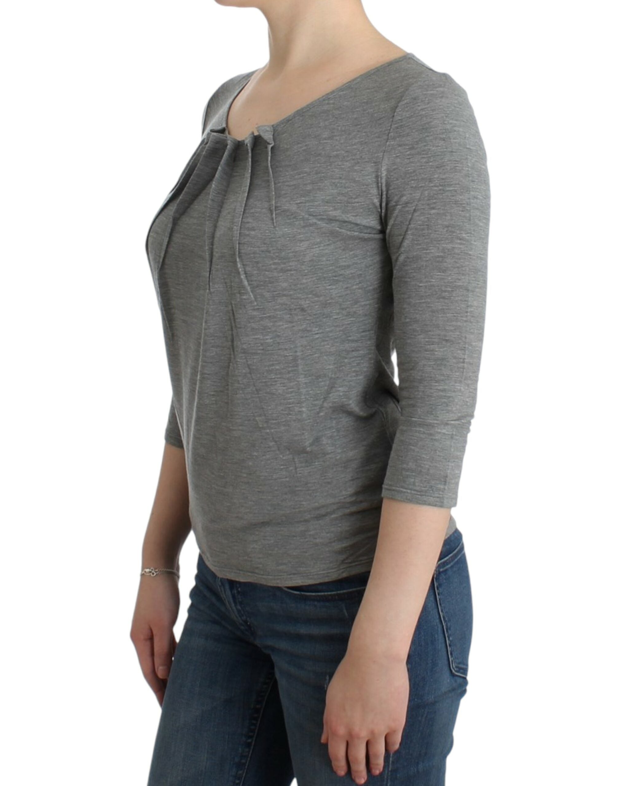 Elegant Gray Cashmere-Blend Jumper - ventzia