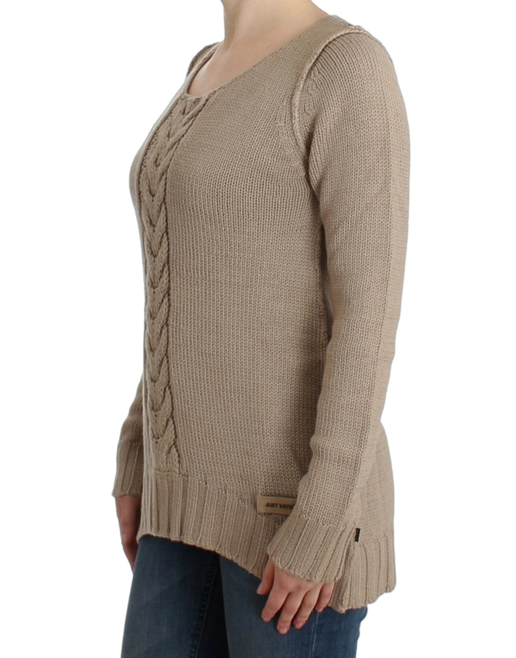 Elegant Beige Knitted Crew Neck Sweater - ventzia