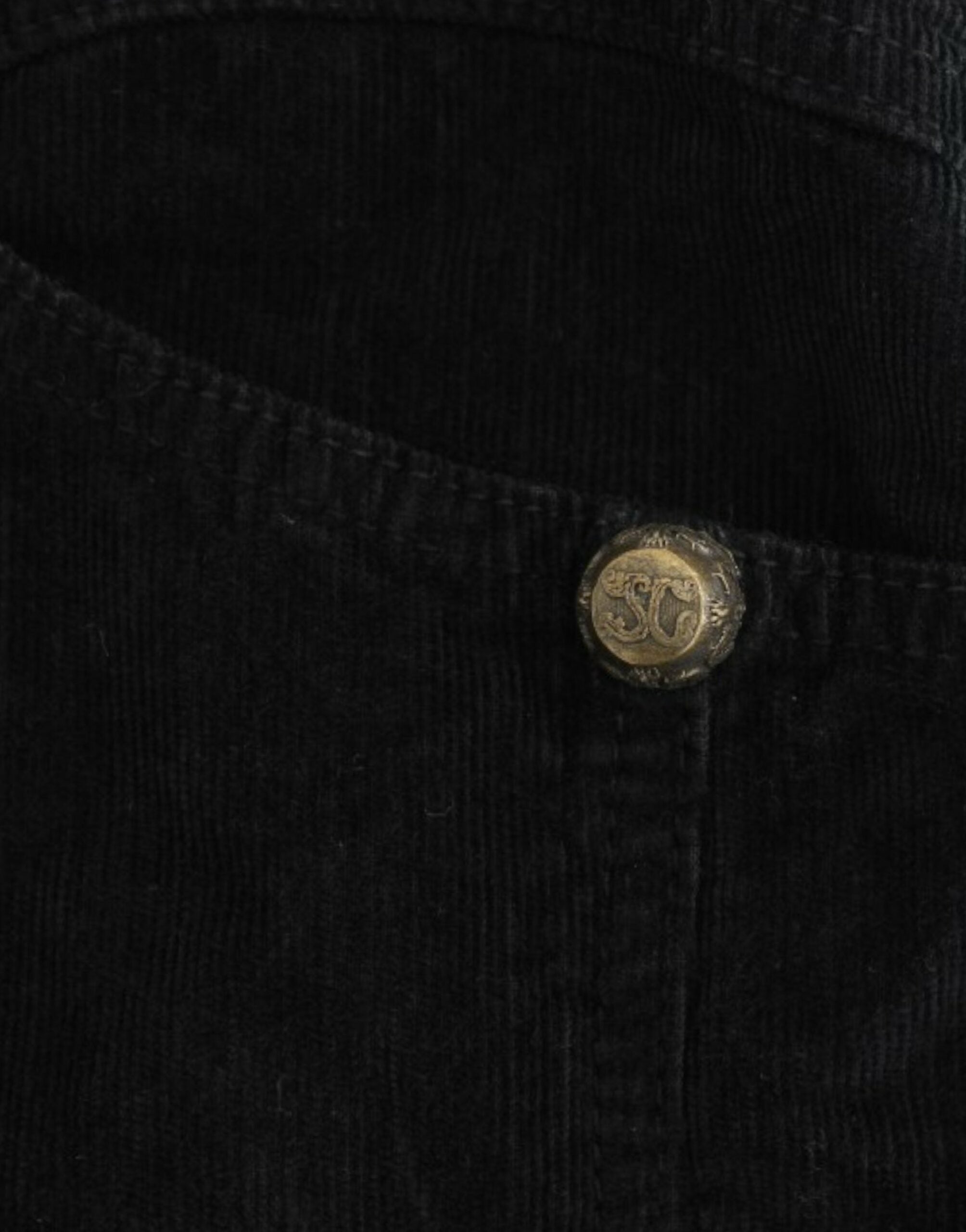 Elegant Black Pencil Skirt for Sophisticated Style - ventzia