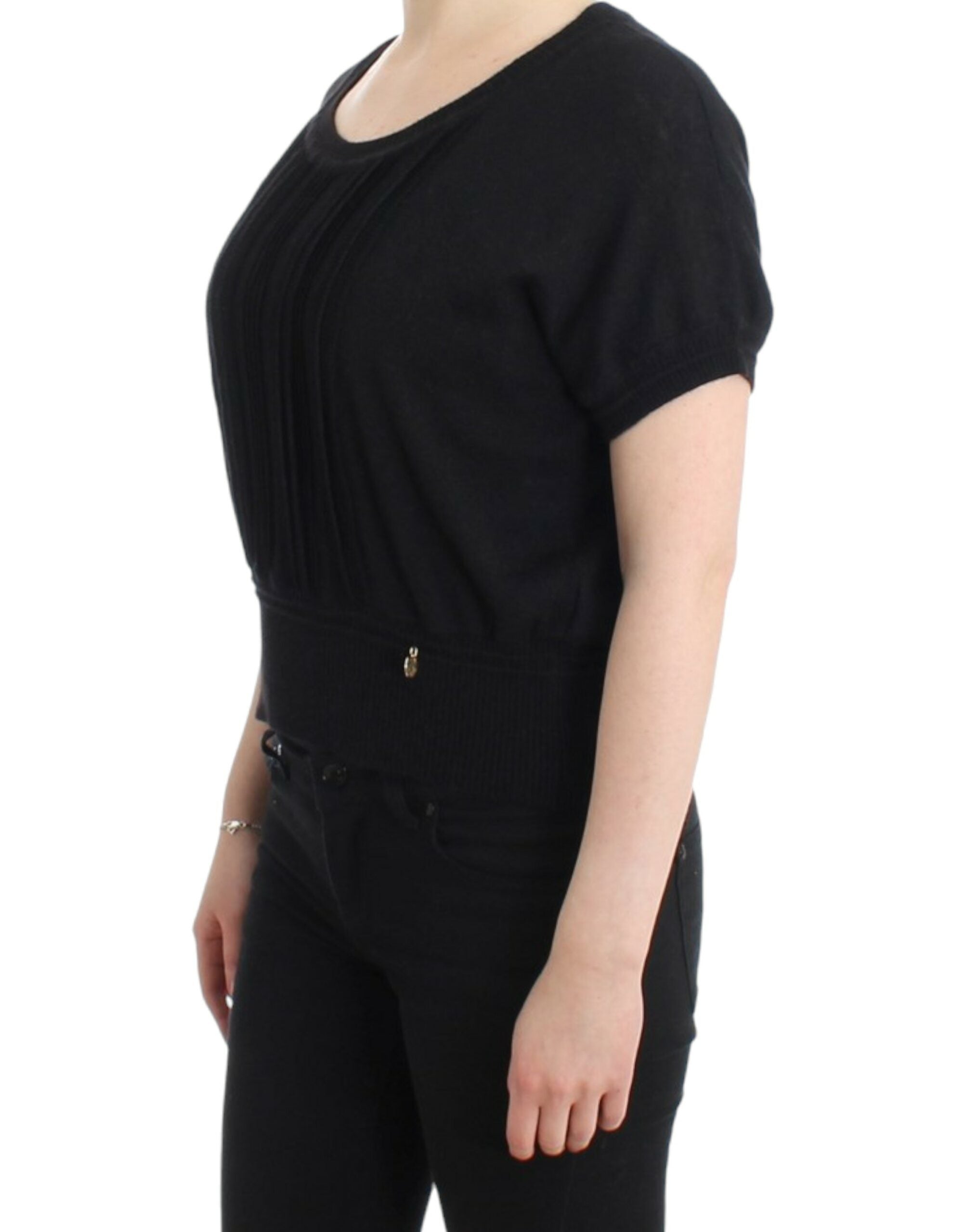 Elegant Short Sleeved Black Jumper - ventzia