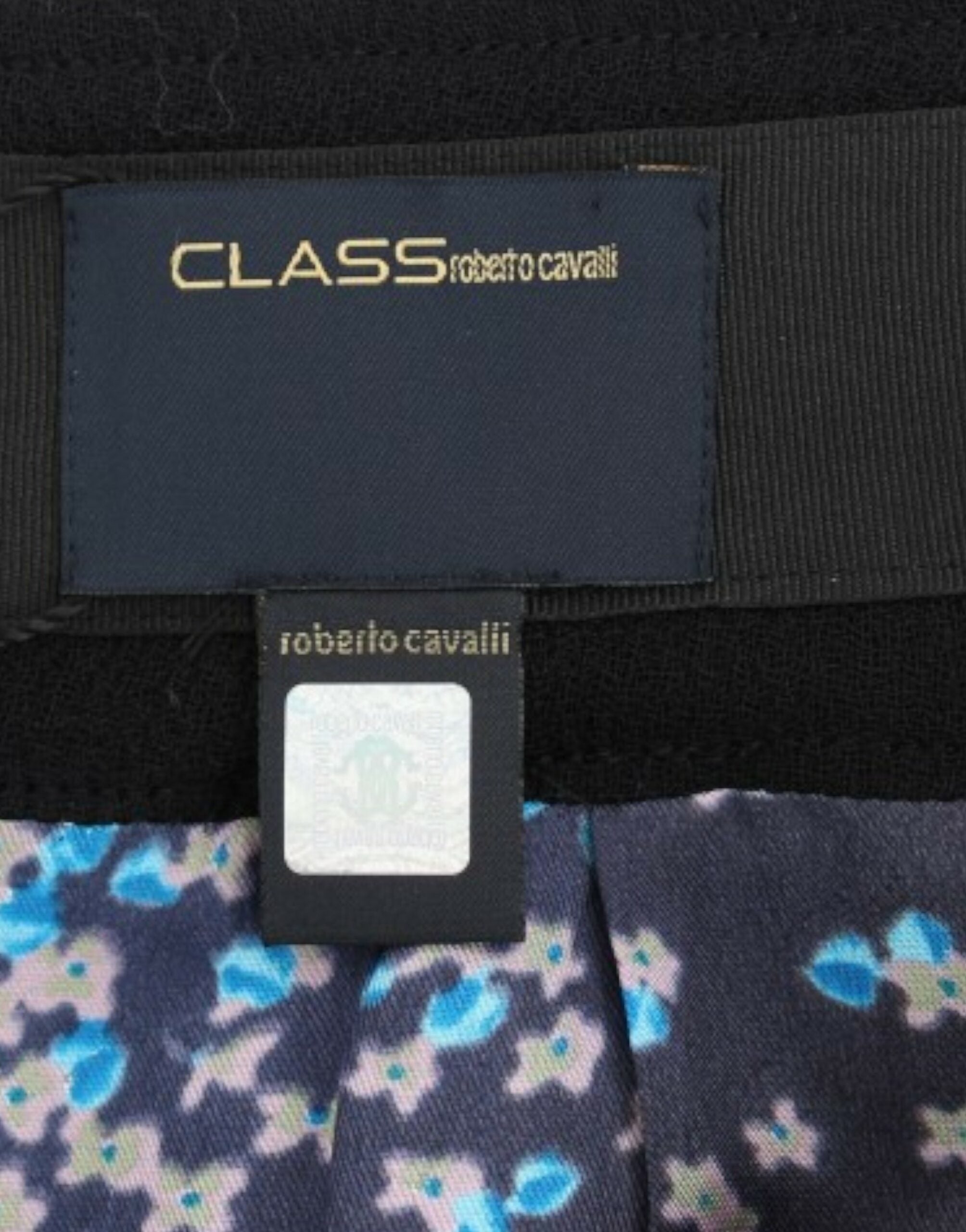 Elegant Black Wool Pencil Skirt - ventzia