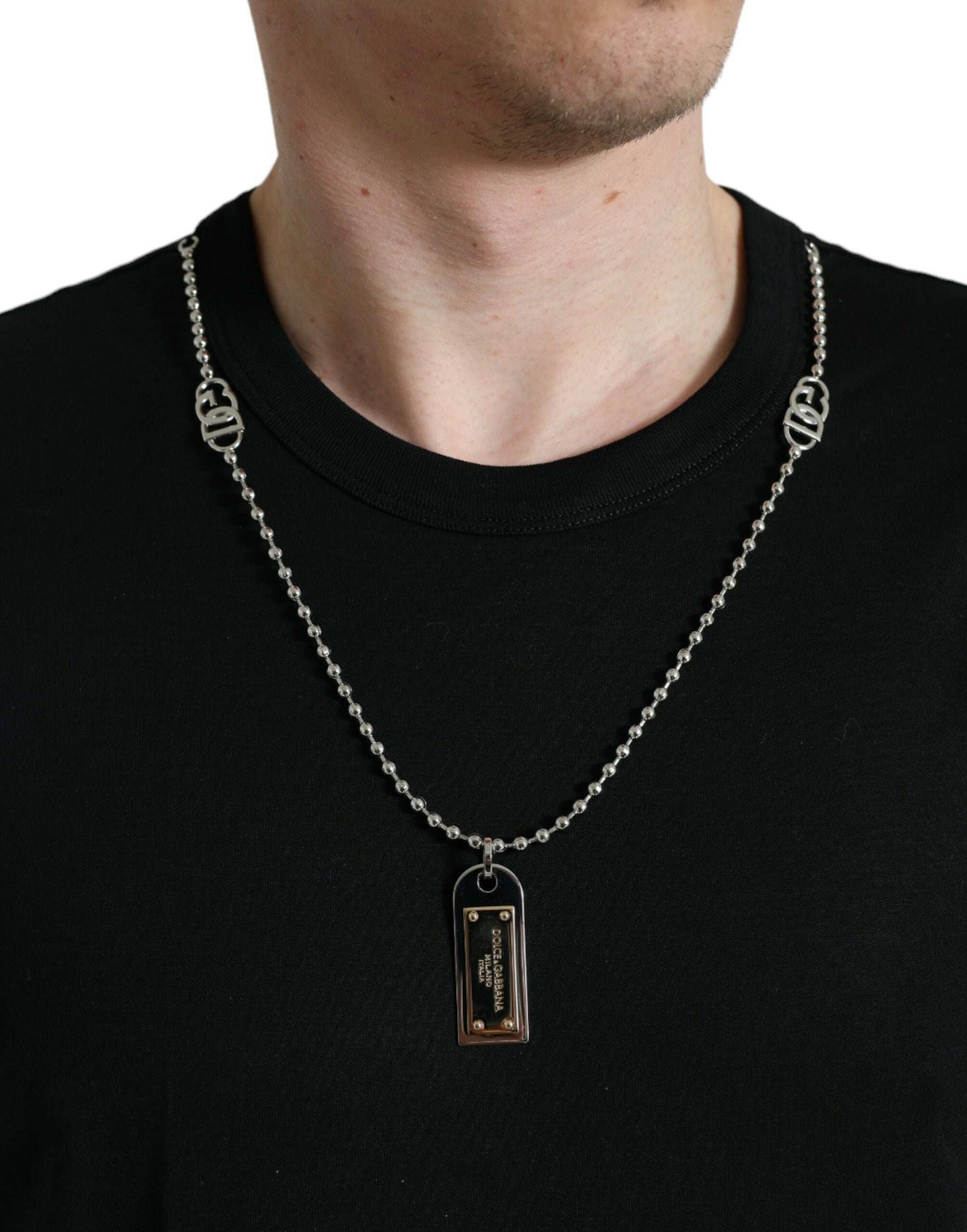 Black Cotton Dog Tag Round Neck T-shirt - ventzia