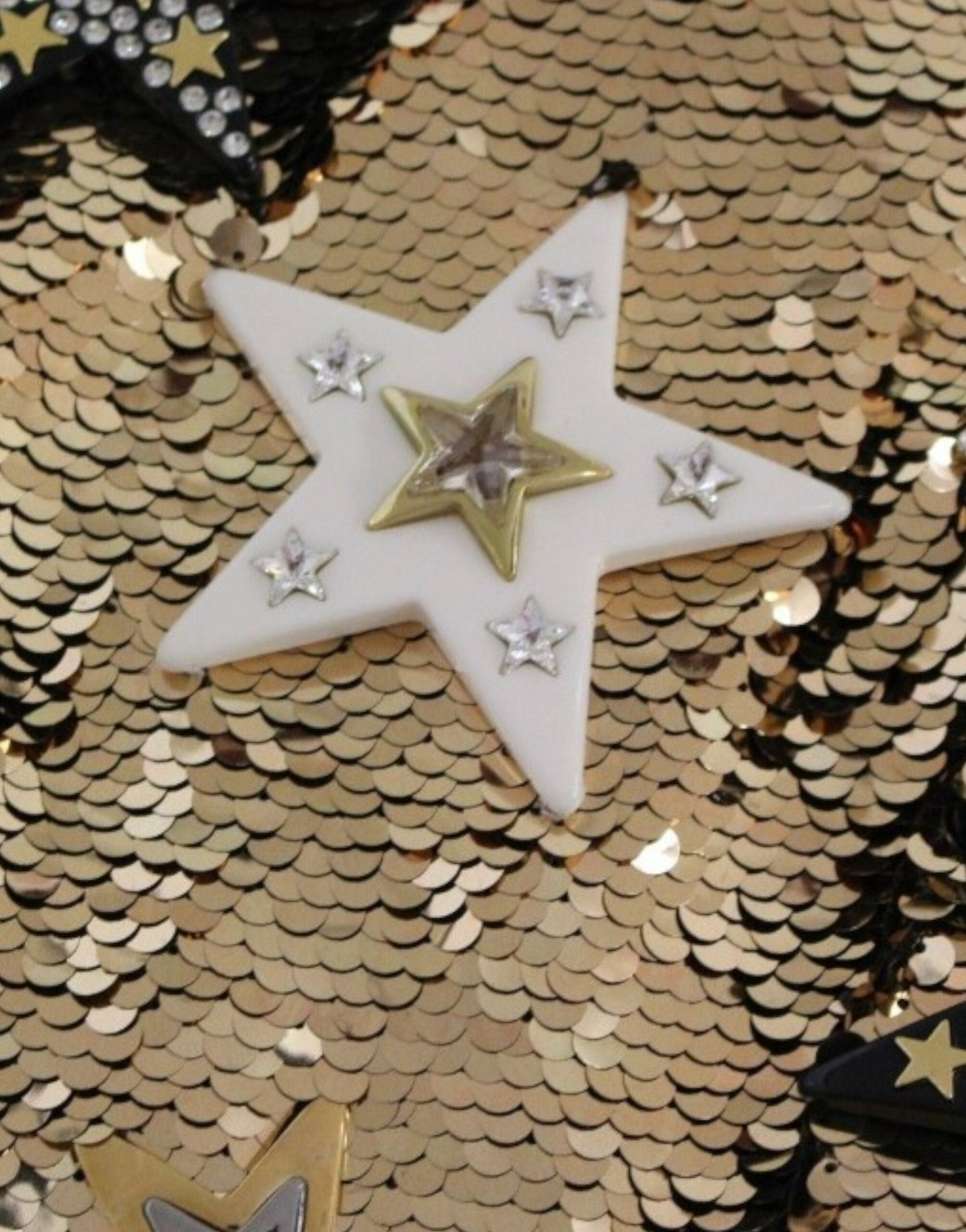 Exquisite Gold Sequined Star Sheath Dress - ventzia