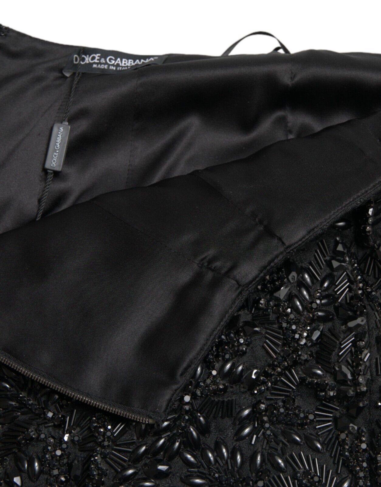 Black Crystal Handmade Knee Pencil Skirt - ventzia